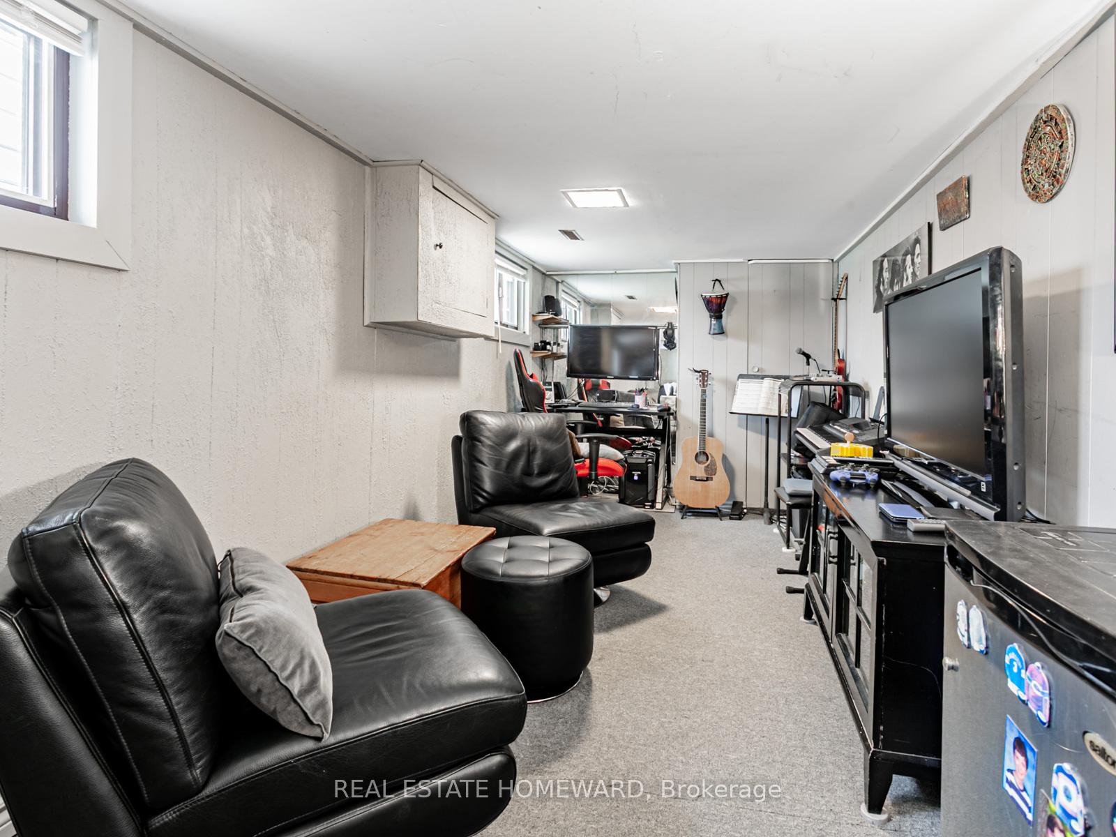 Photo 26 of 64 Frater Avenue, Toronto, East York — HOMEH