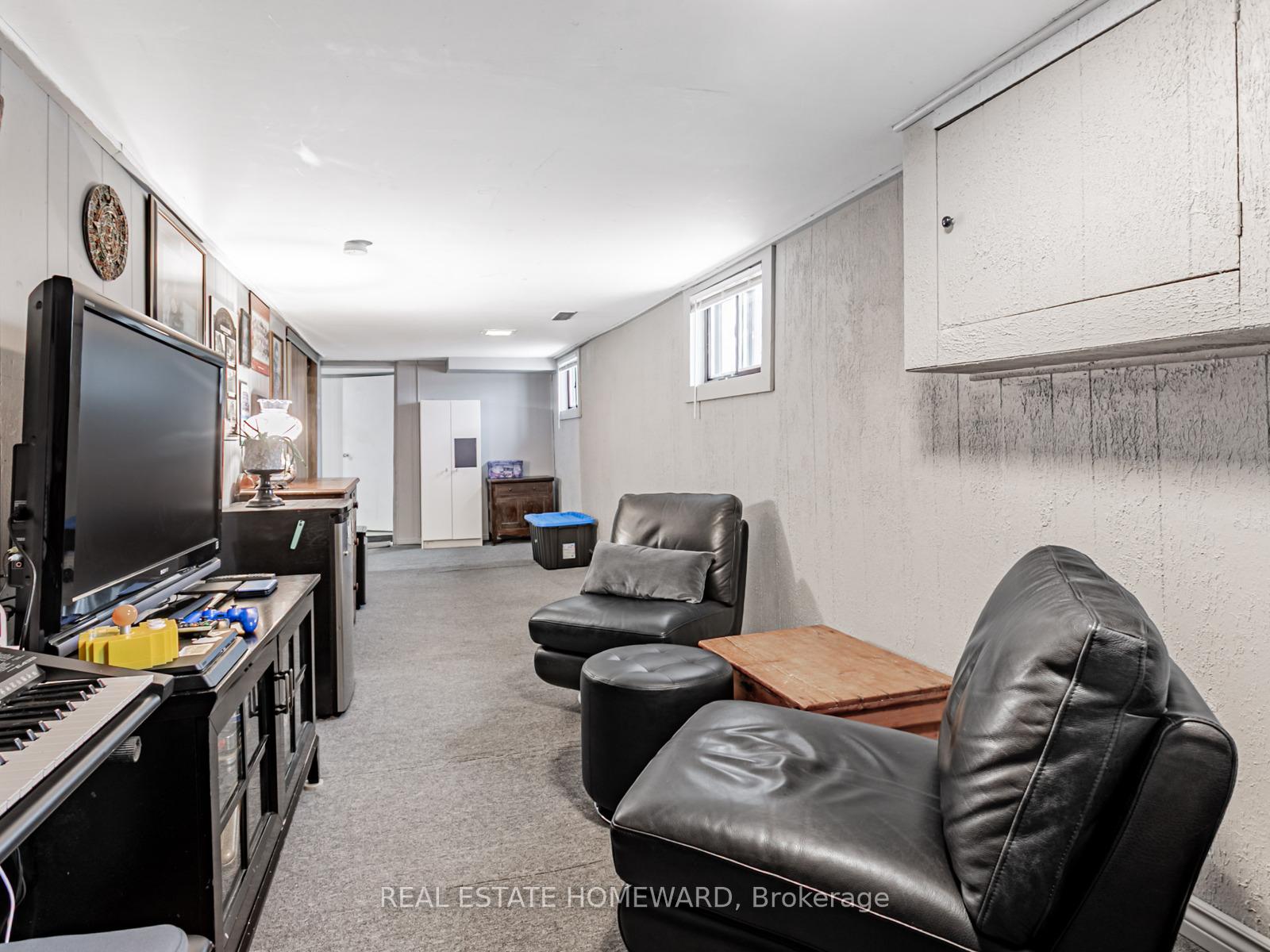 Photo 25 of 64 Frater Avenue, Toronto, East York — HOMEH