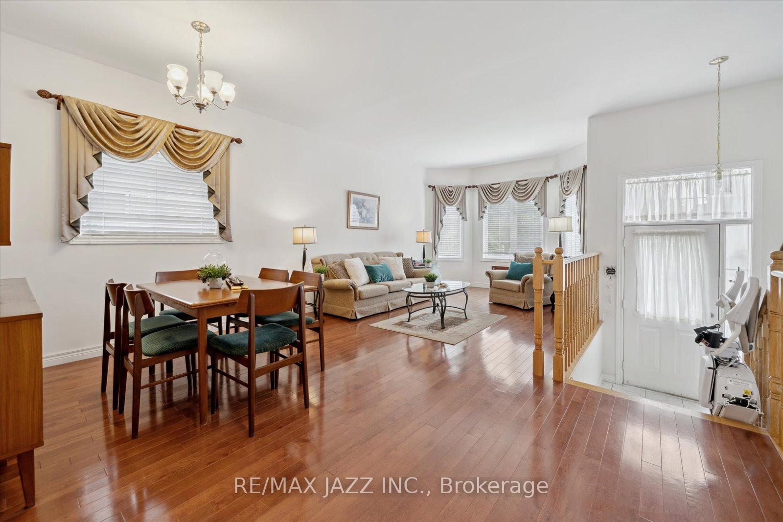 Photo 16 of 802 Coldstream Drive, Oshawa, Taunton — HOMEH