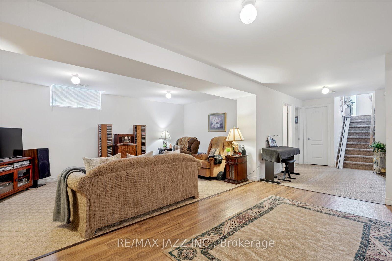 Photo 29 of 802 Coldstream Drive, Oshawa, Taunton — HOMEH