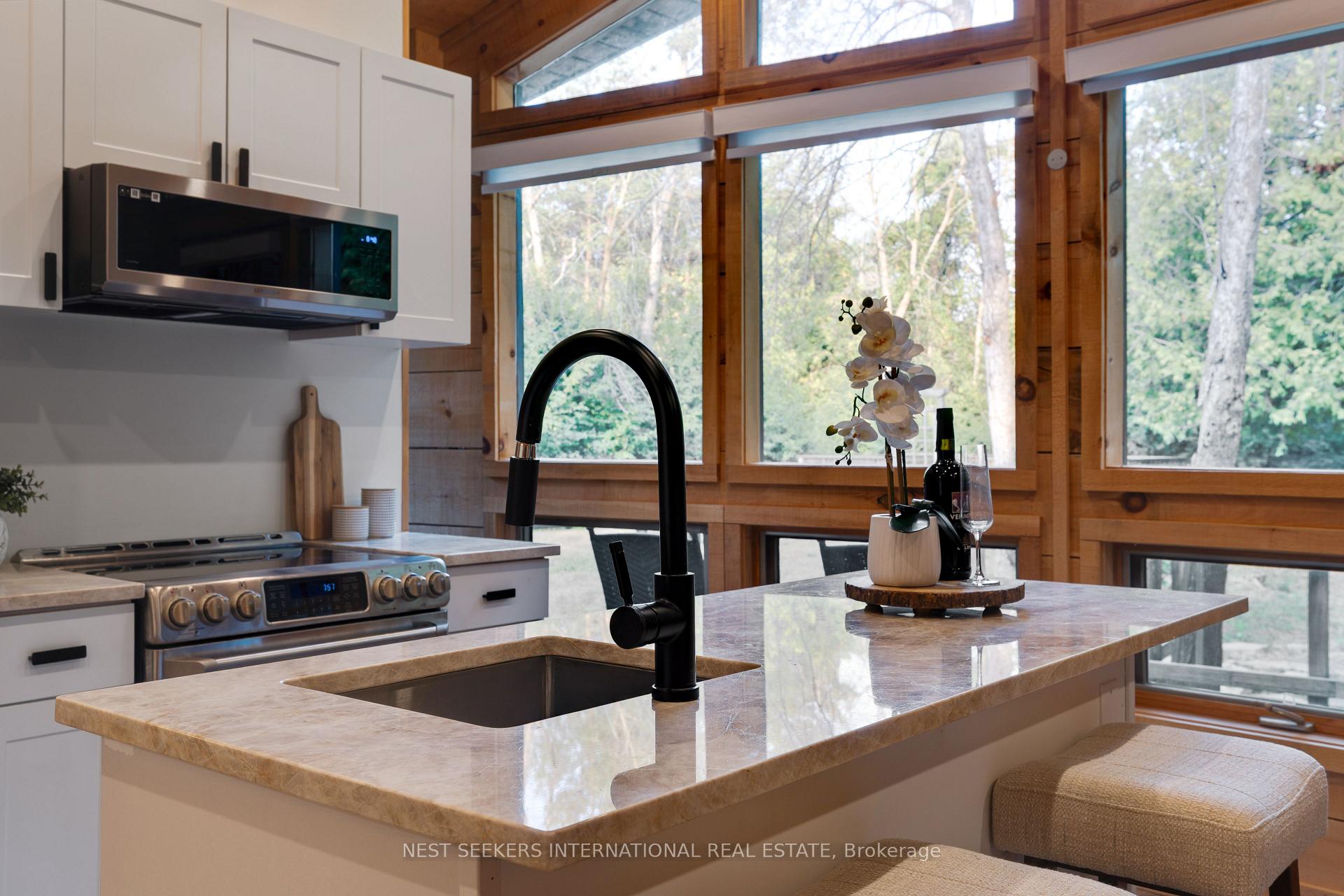 Photo 14 of 15 Edgar Road, Collingwood — HOMEH