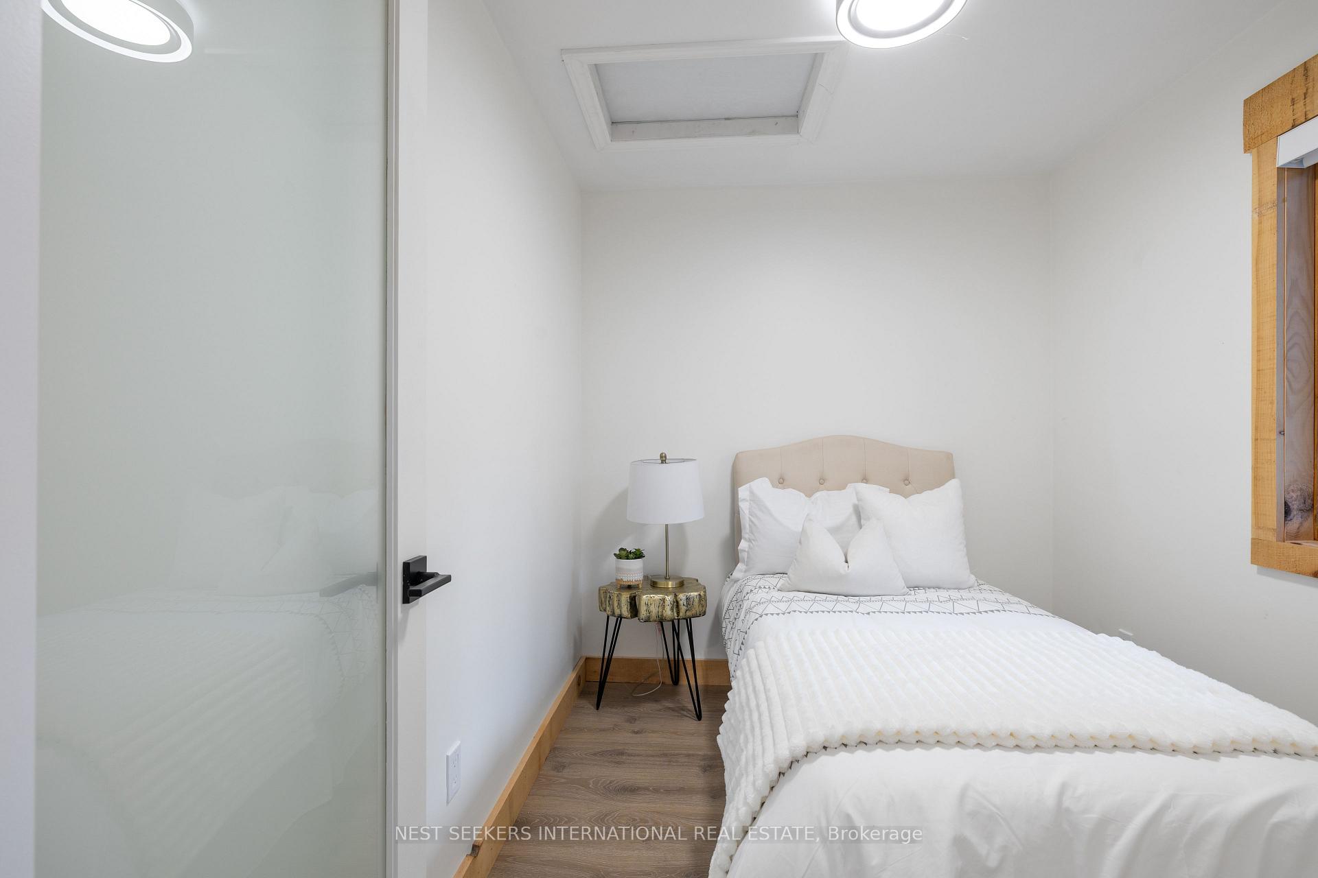 Photo 18 of 15 Edgar Road, Collingwood — HOMEH
