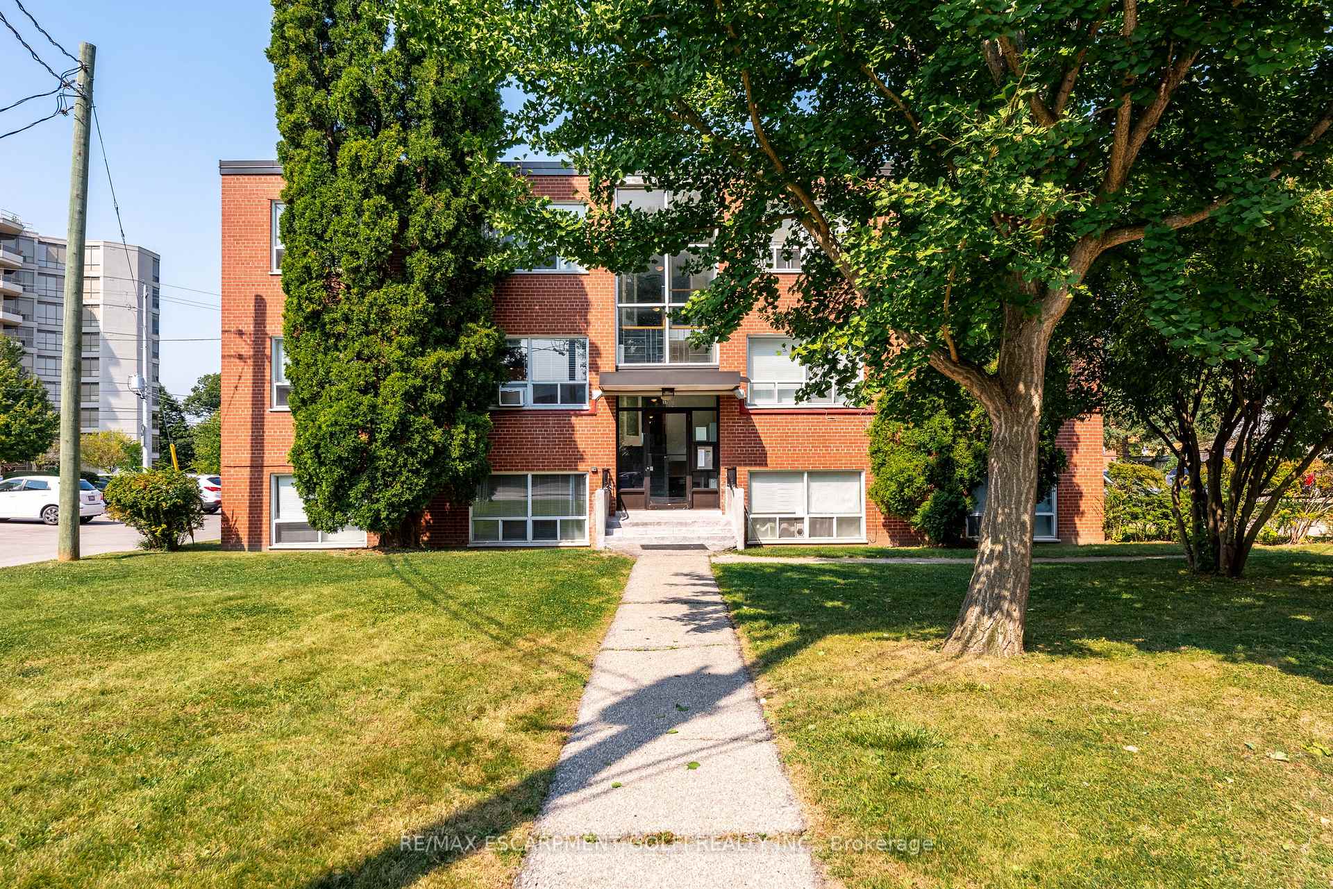 Front of Unit 208, 37 Mericourt Road