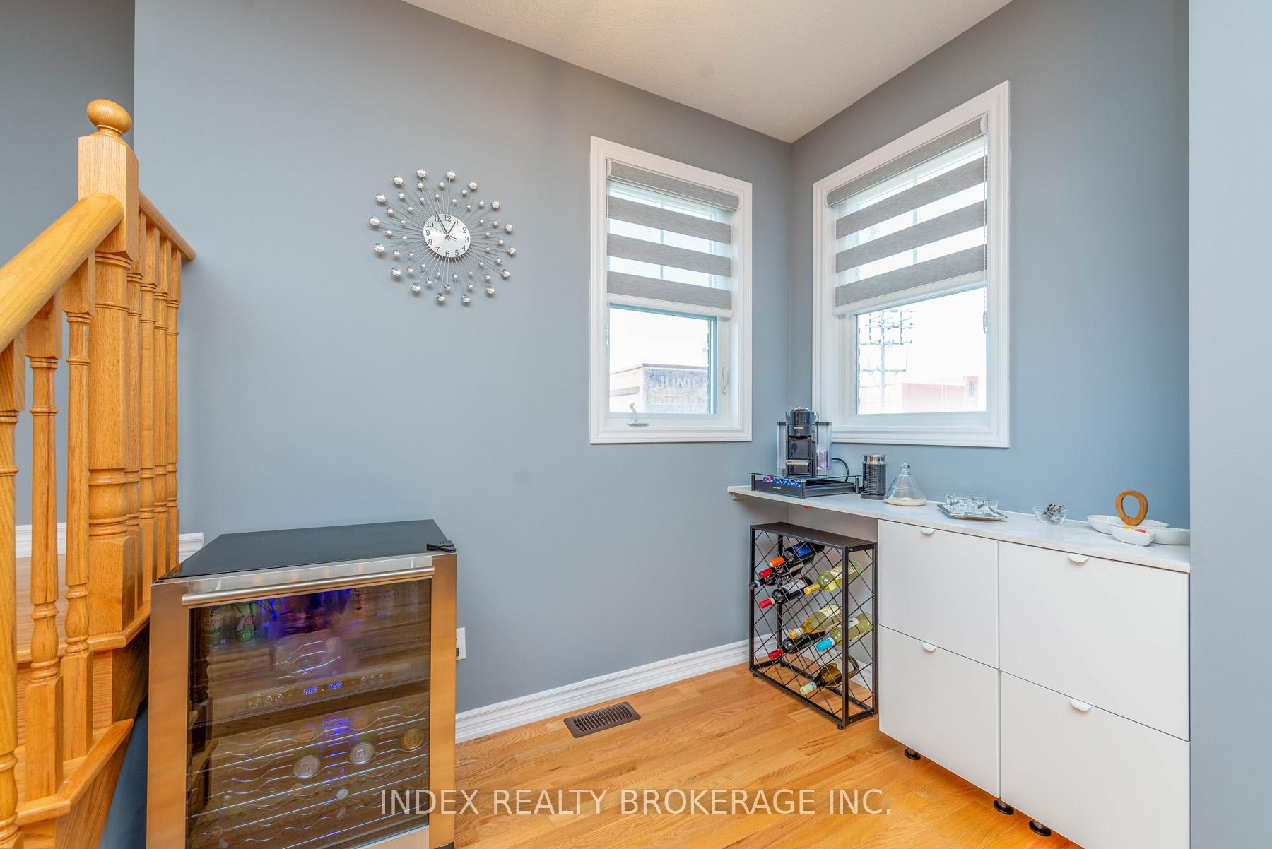 Photo 14 of Unit 26, 10 Porter Avenue, Vaughan, West Woodbridge — HOMEH