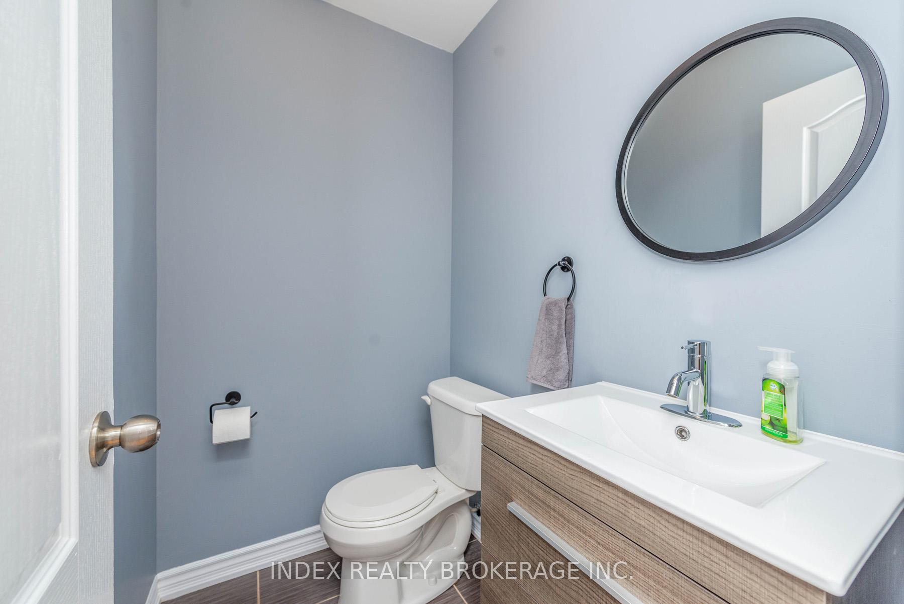 Photo 12 of Unit 26, 10 Porter Avenue, Vaughan, West Woodbridge — HOMEH