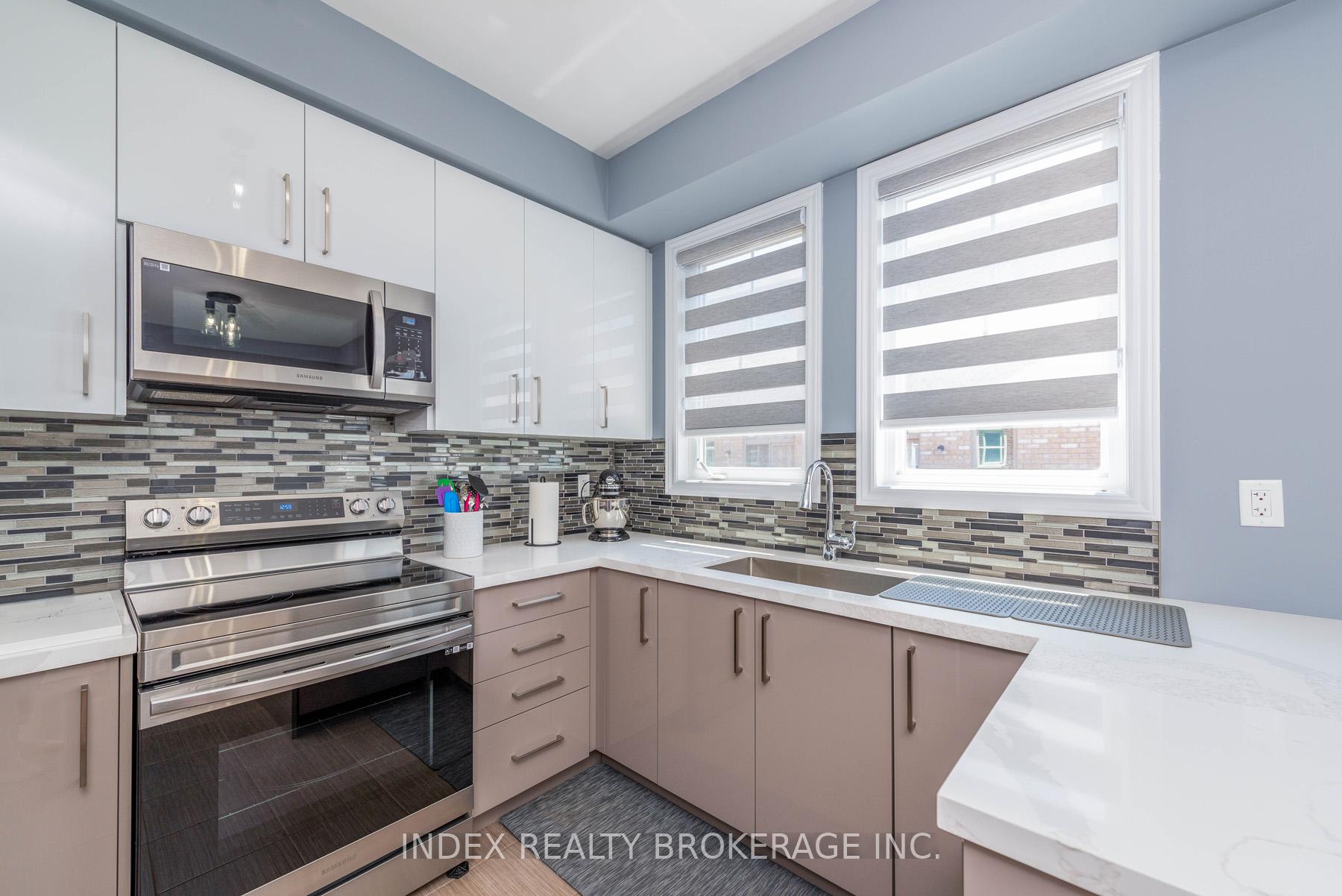 Photo 15 of Unit 26, 10 Porter Avenue, Vaughan, West Woodbridge — HOMEH