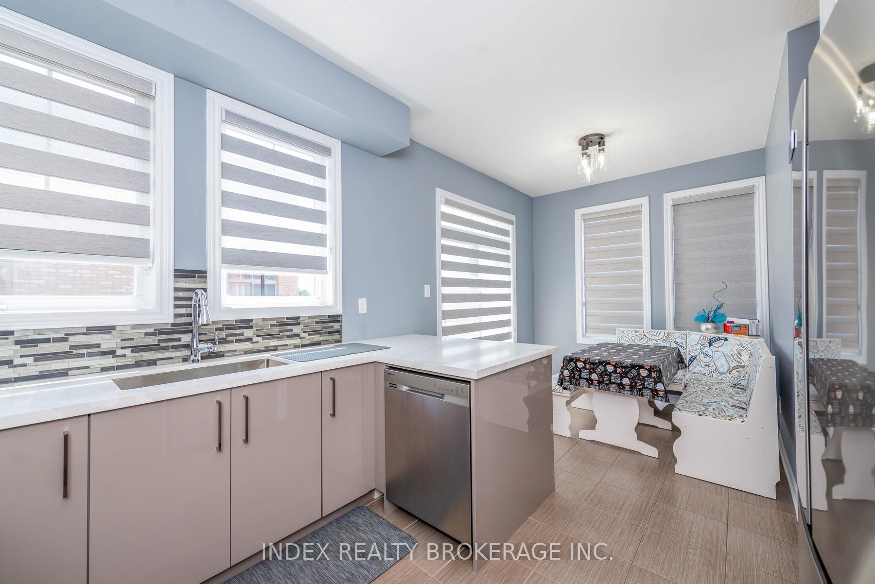 Photo 23 of Unit 26, 10 Porter Avenue, Vaughan, West Woodbridge — HOMEH