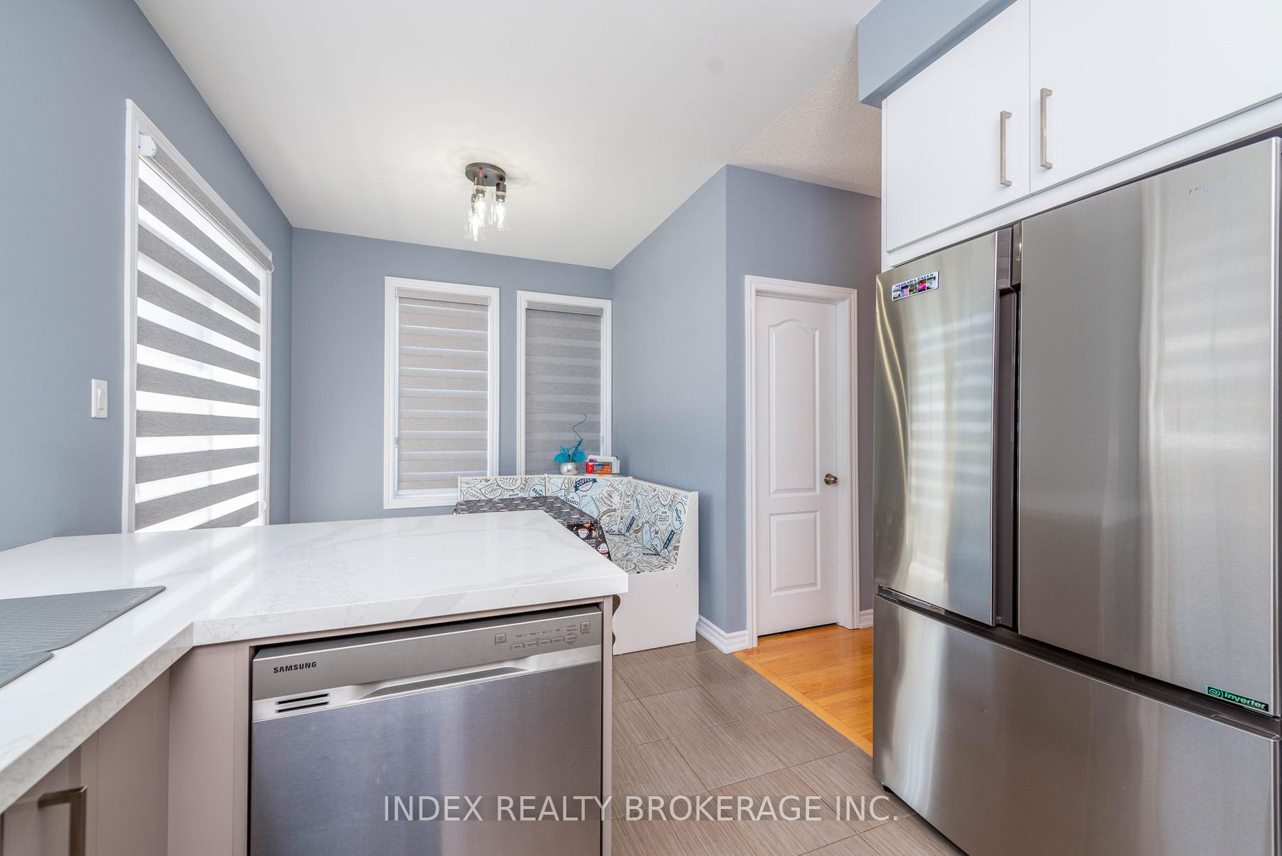 Photo 16 of Unit 26, 10 Porter Avenue, Vaughan, West Woodbridge — HOMEH