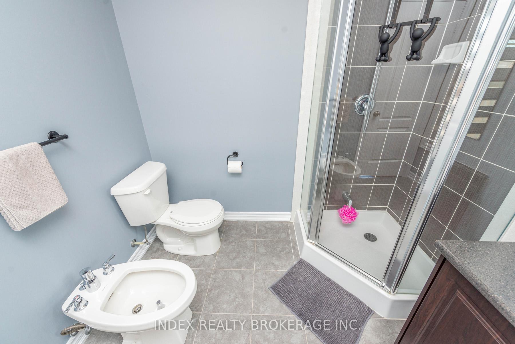 Photo 29 of Unit 26, 10 Porter Avenue, Vaughan, West Woodbridge — HOMEH