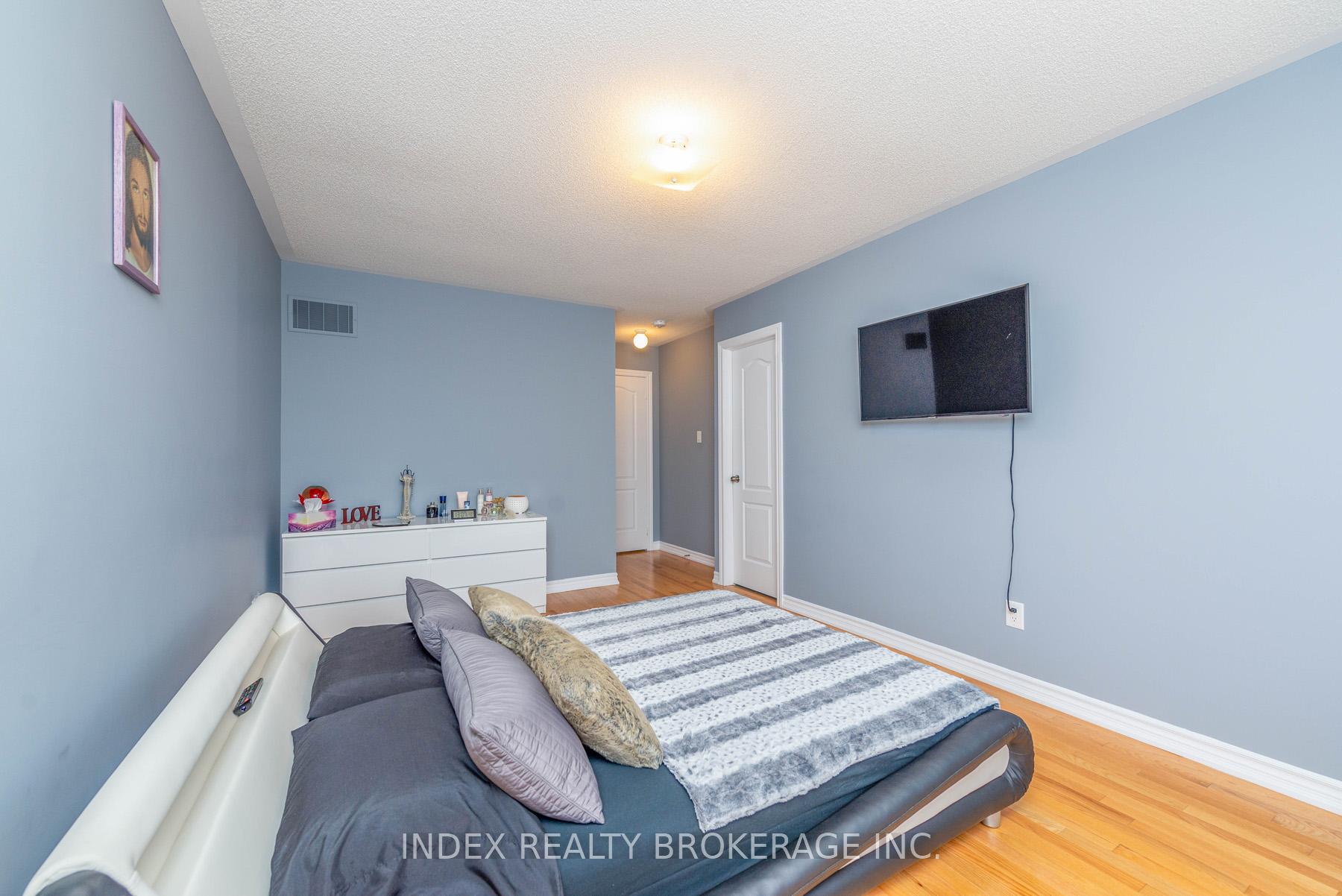 Photo 30 of Unit 26, 10 Porter Avenue, Vaughan, West Woodbridge — HOMEH