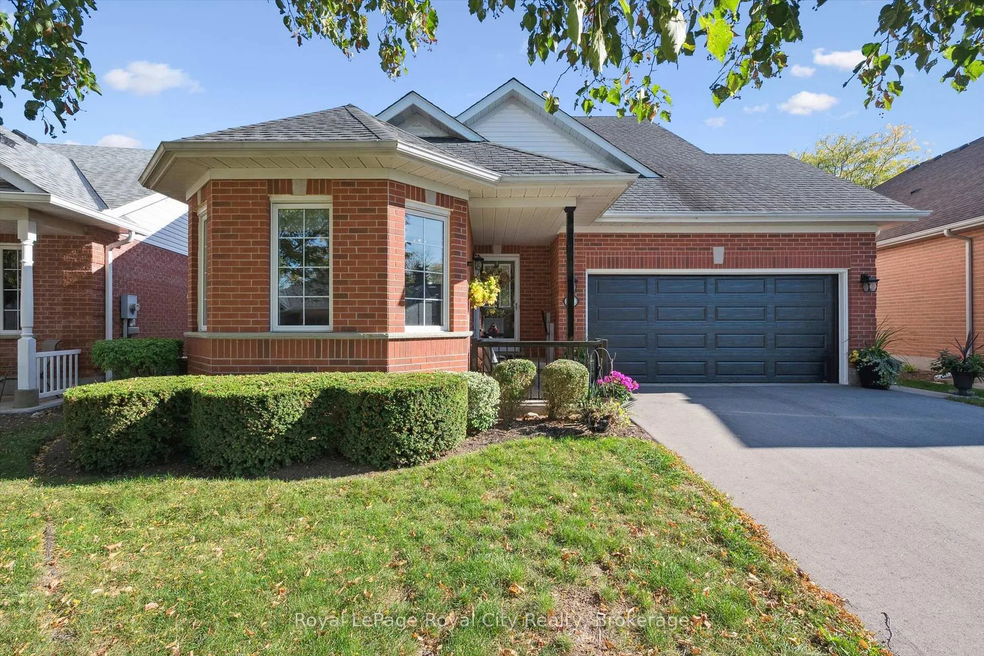Photo 1 of 21 Cherry Blossom Circle, Guelph, Village By The Arboretum — HOMEH