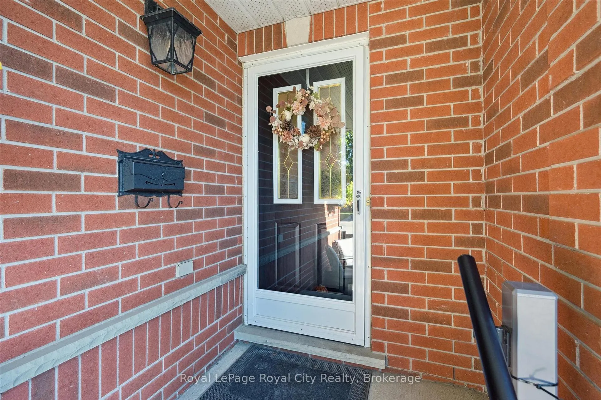 Photo 40 of 21 Cherry Blossom Circle, Guelph, Village By The Arboretum — HOMEH