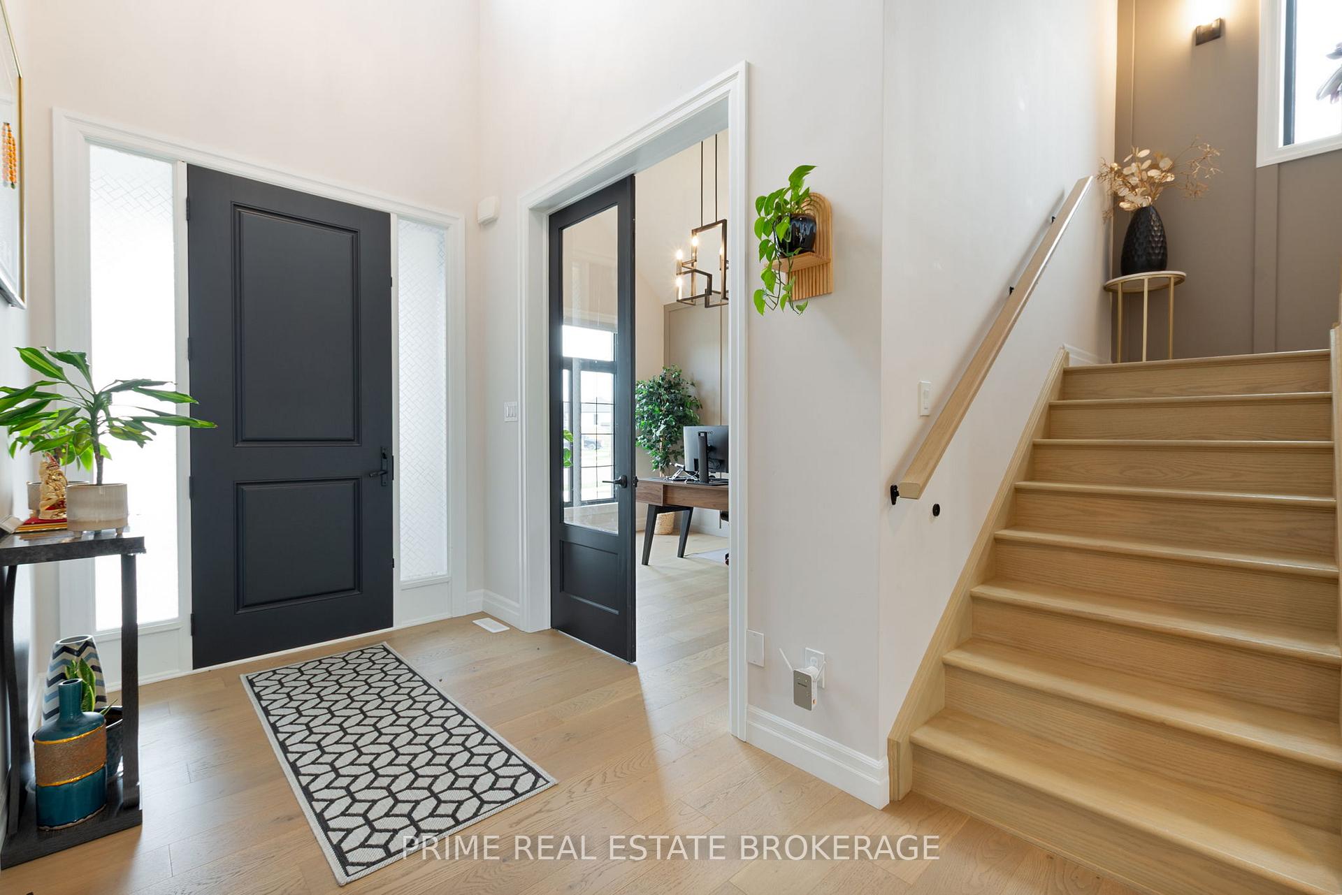 Photo 5 of 19 Aspen Circle, Thames Centre, Thorndale — HOMEH