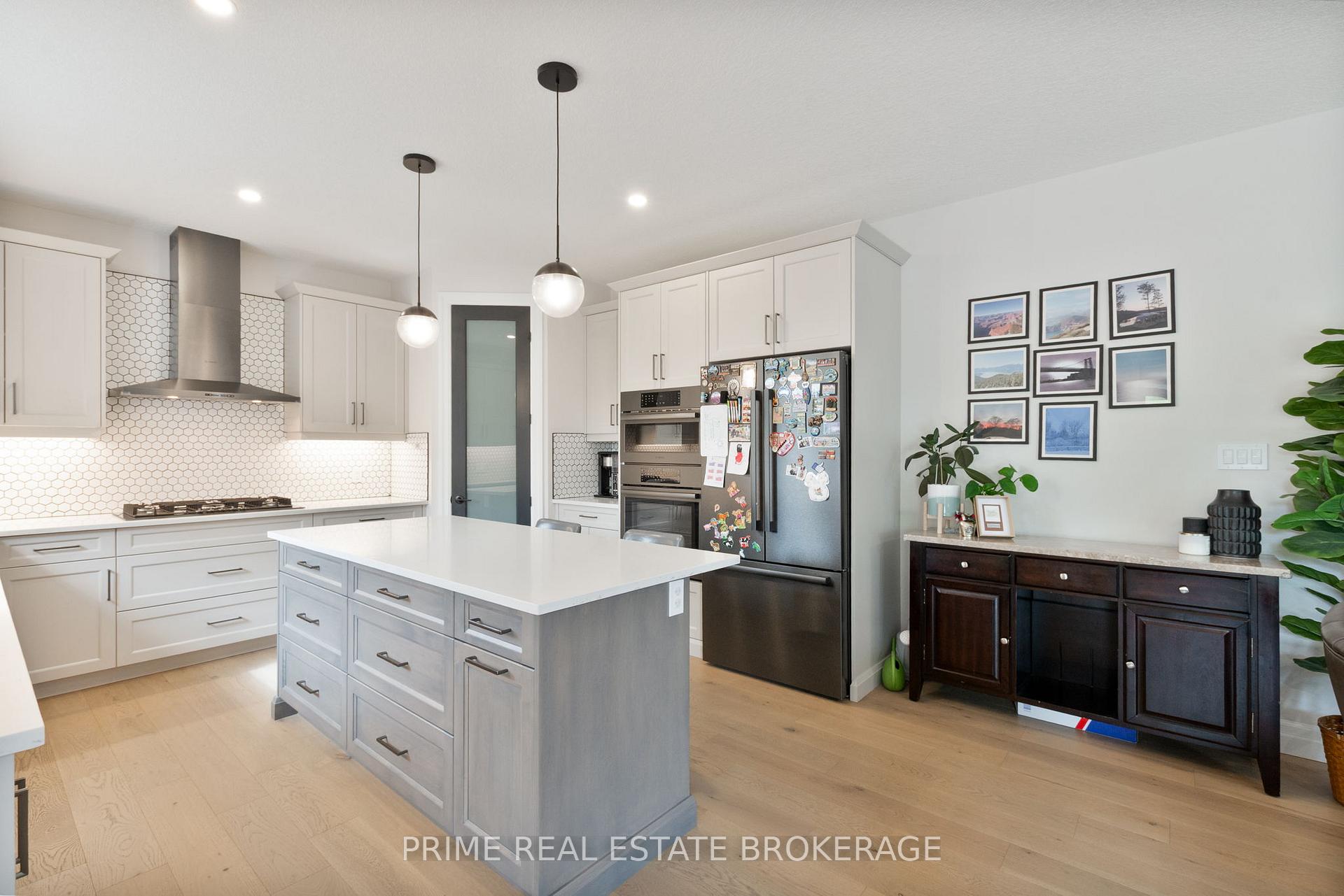 Photo 14 of 19 Aspen Circle, Thames Centre, Thorndale — HOMEH