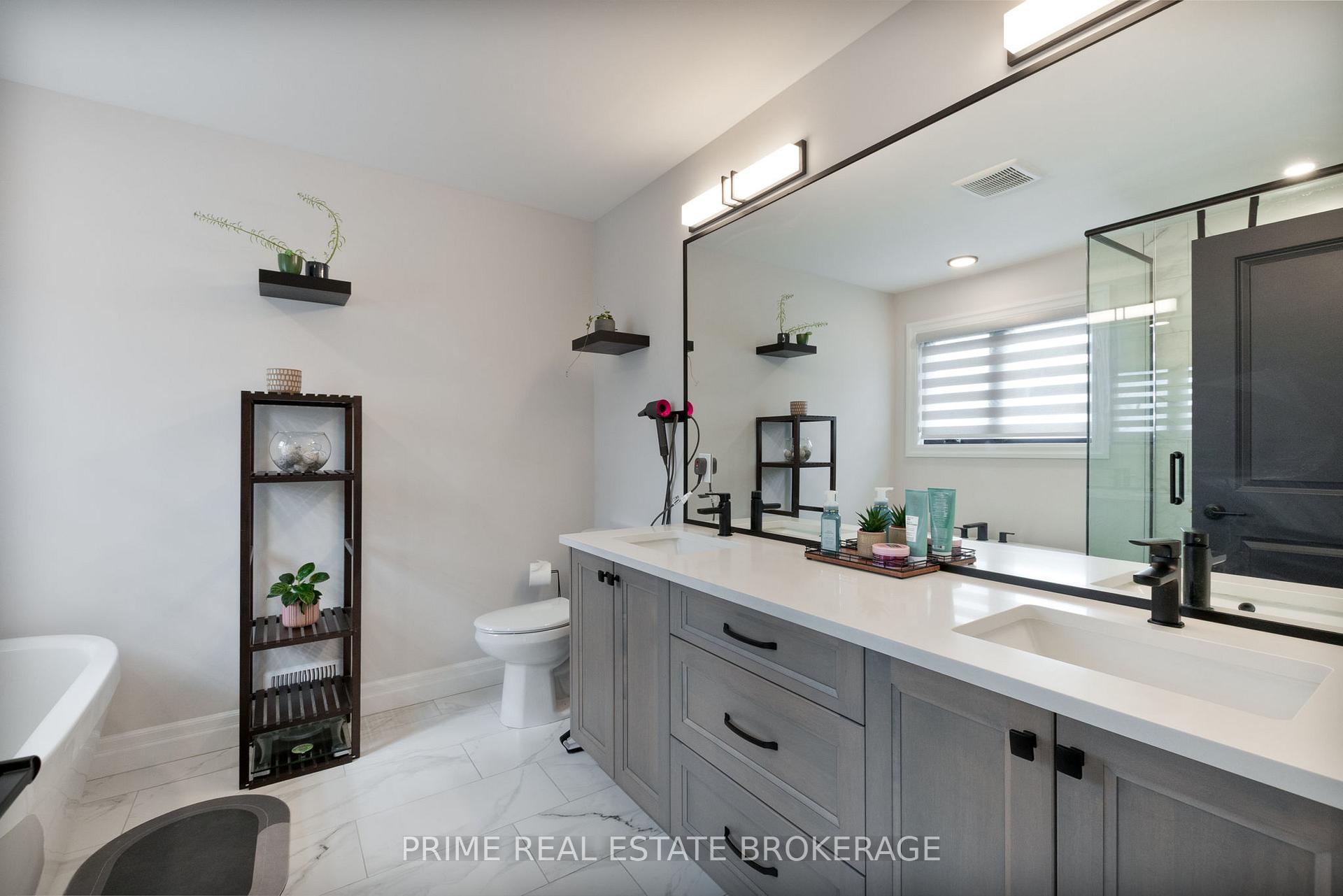 Photo 16 of 19 Aspen Circle, Thames Centre, Thorndale — HOMEH