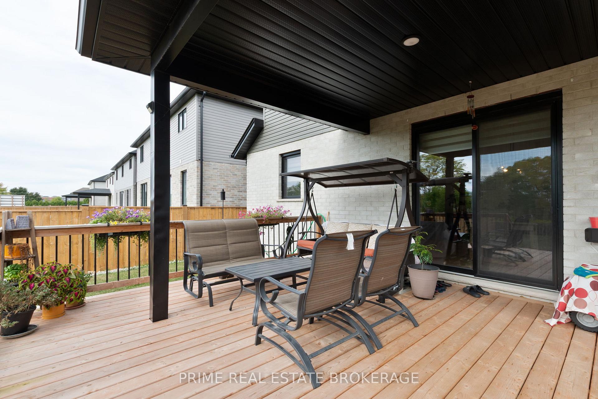 Photo 32 of 19 Aspen Circle, Thames Centre, Thorndale — HOMEH
