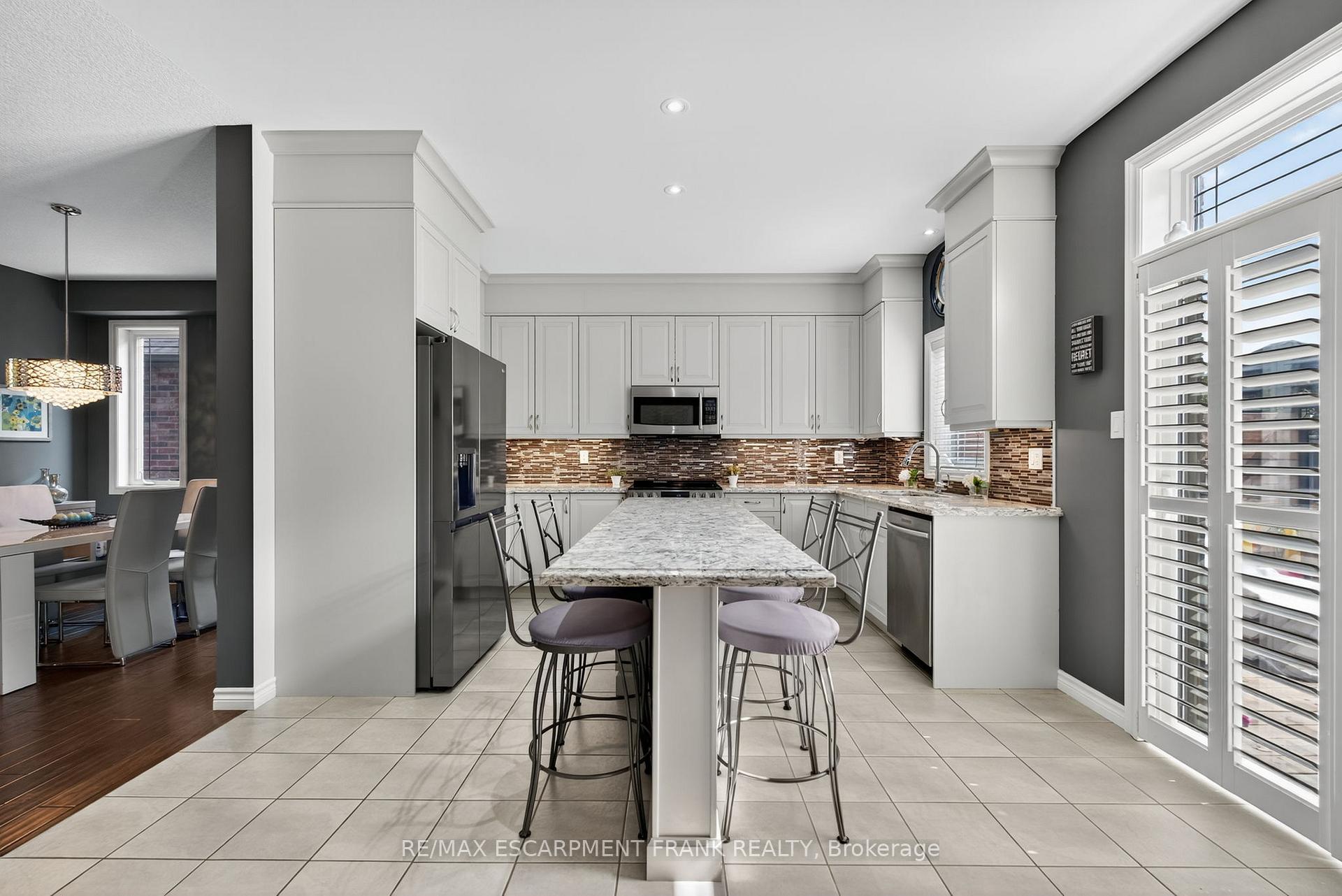 Photo 7 of 35 Purnell Drive, Hamilton, Gilbert — HOMEH