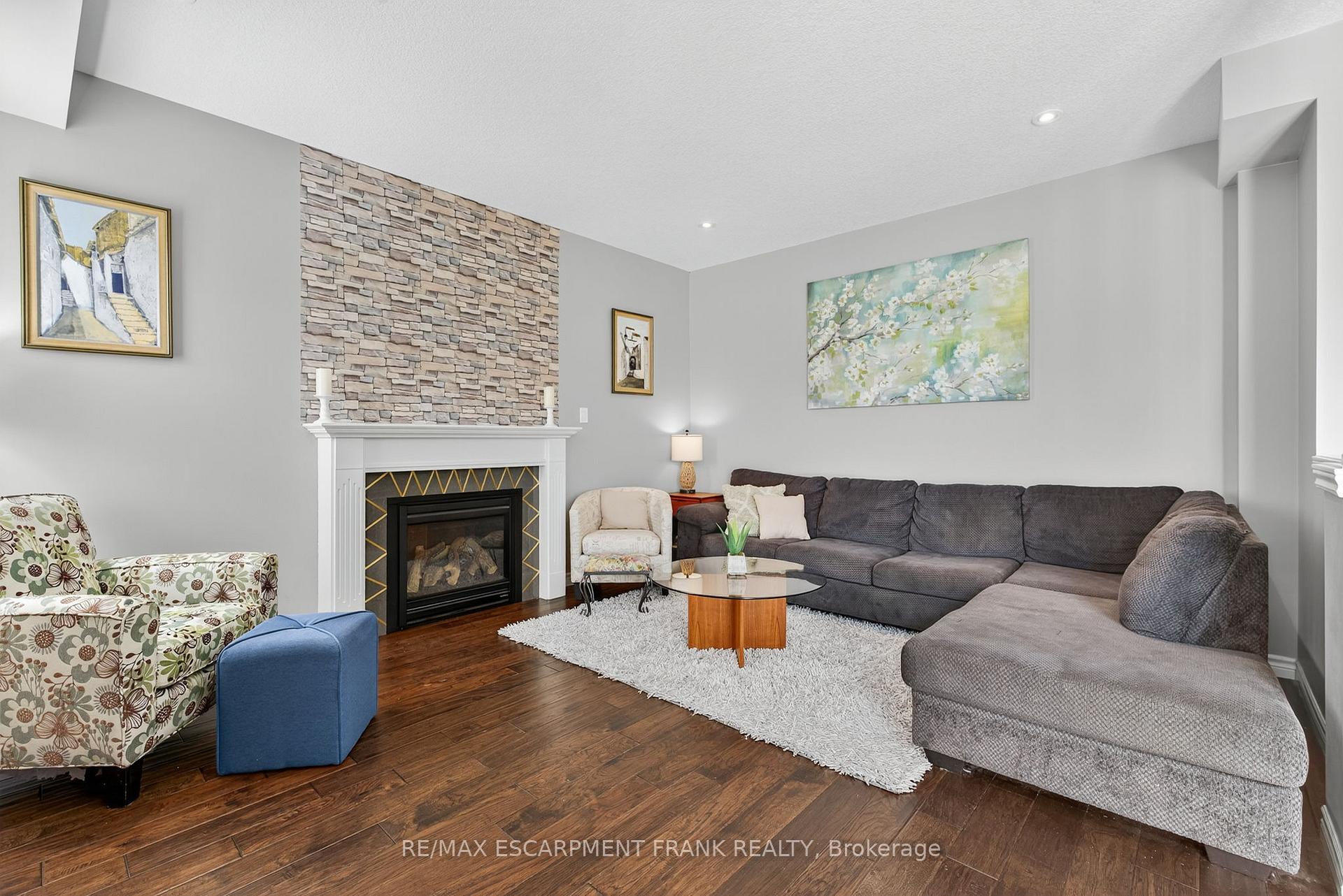 Photo 14 of 35 Purnell Drive, Hamilton, Gilbert — HOMEH