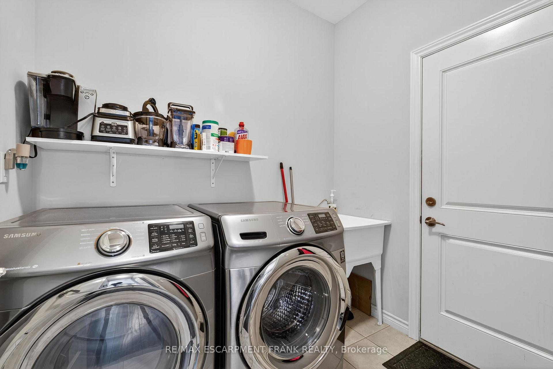 Photo 16 of 35 Purnell Drive, Hamilton, Gilbert — HOMEH
