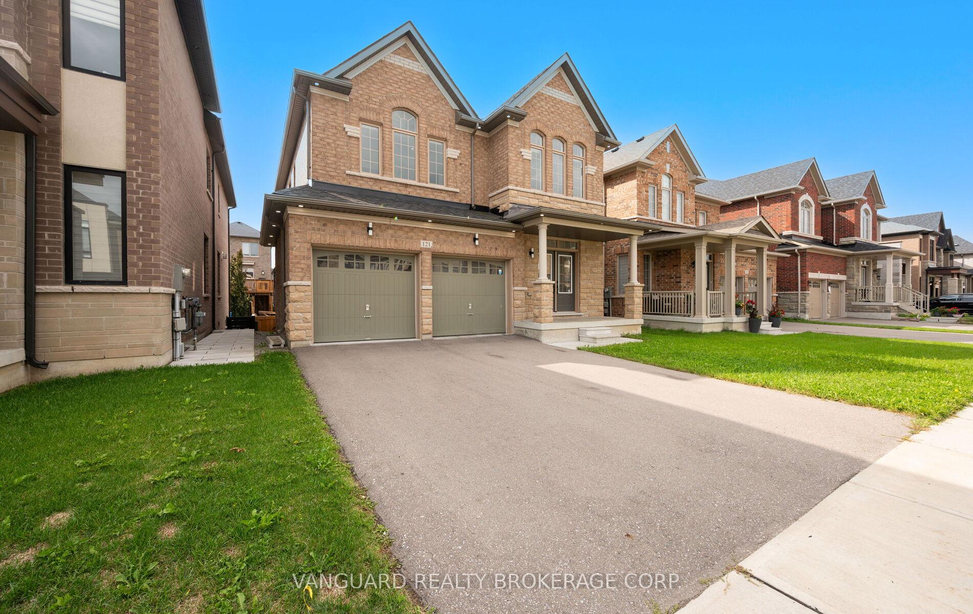 Photo 9 of 121 Alistair Crescent, Vaughan, Kleinburg — HOMEH