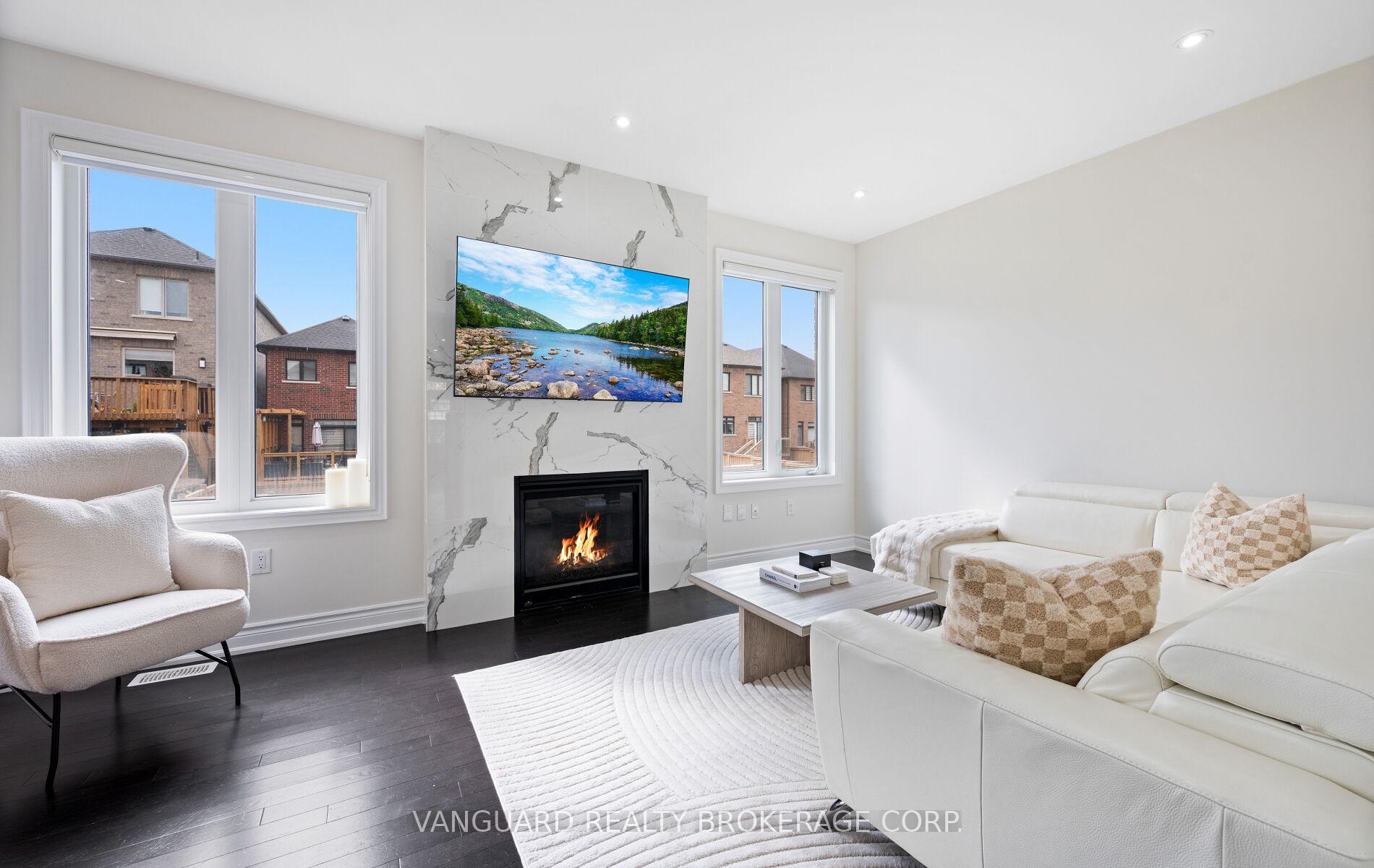 Photo 11 of 121 Alistair Crescent, Vaughan, Kleinburg — HOMEH