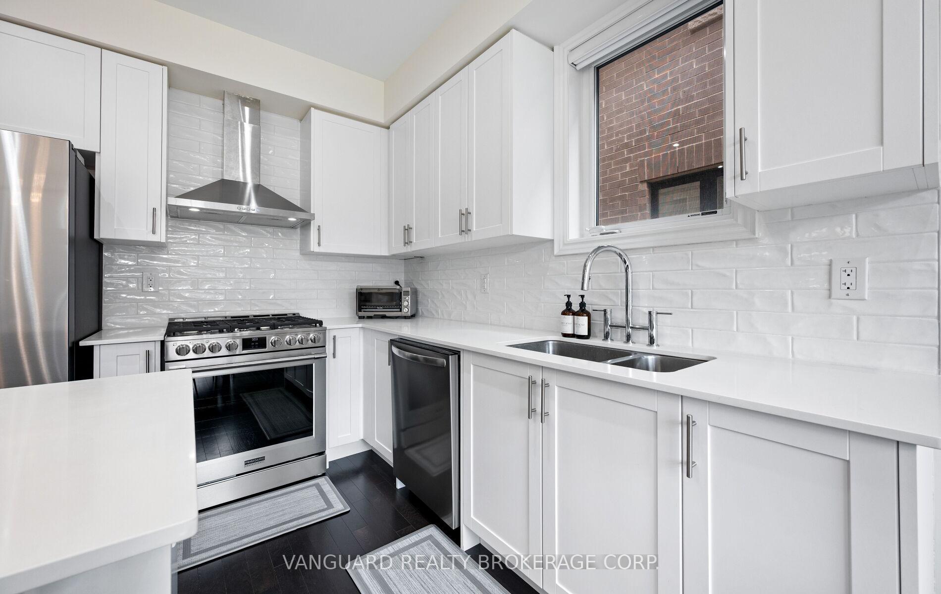 Photo 29 of 121 Alistair Crescent, Vaughan, Kleinburg — HOMEH