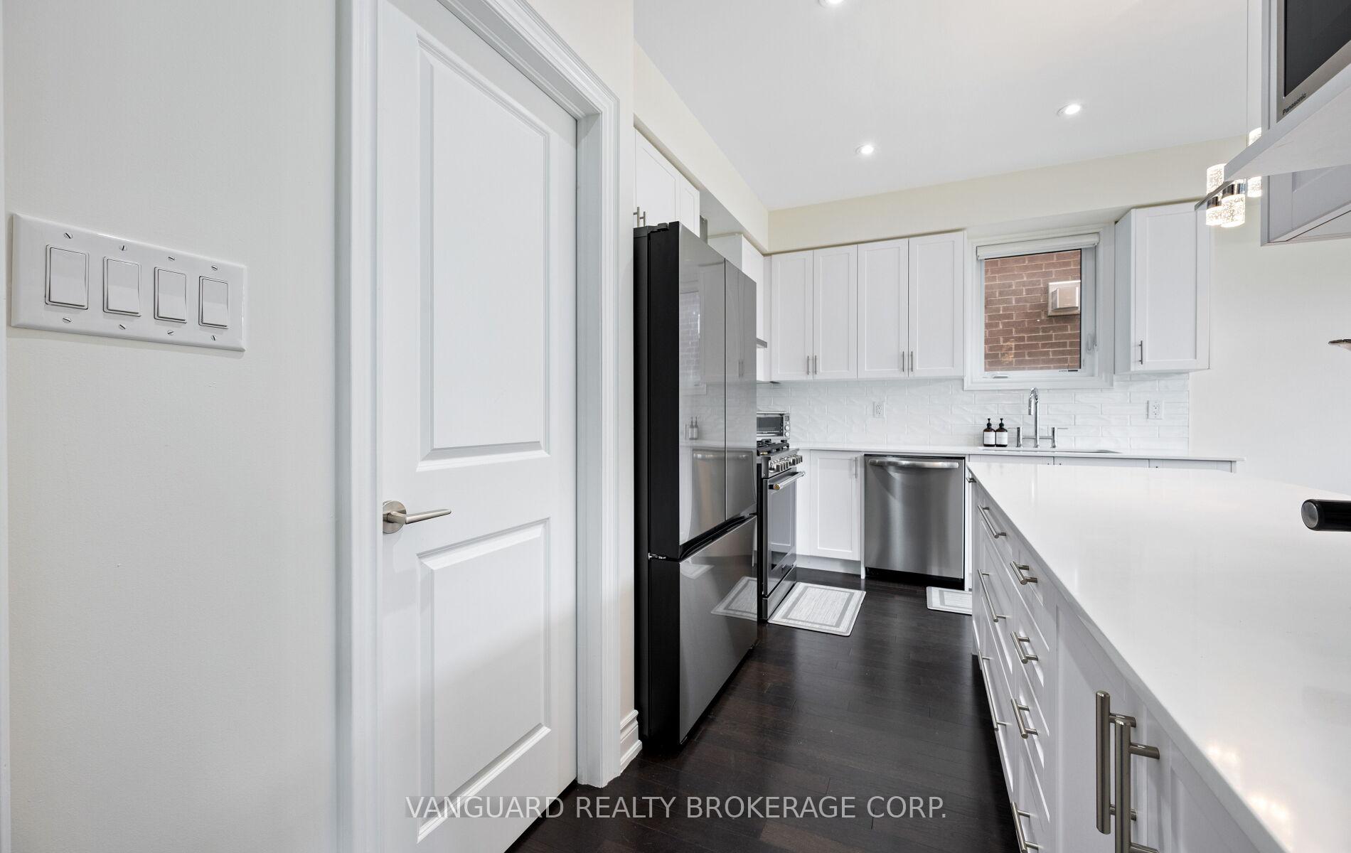Photo 22 of 121 Alistair Crescent, Vaughan, Kleinburg — HOMEH