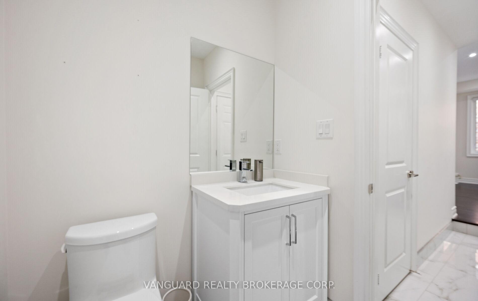 Photo 17 of 121 Alistair Crescent, Vaughan, Kleinburg — HOMEH