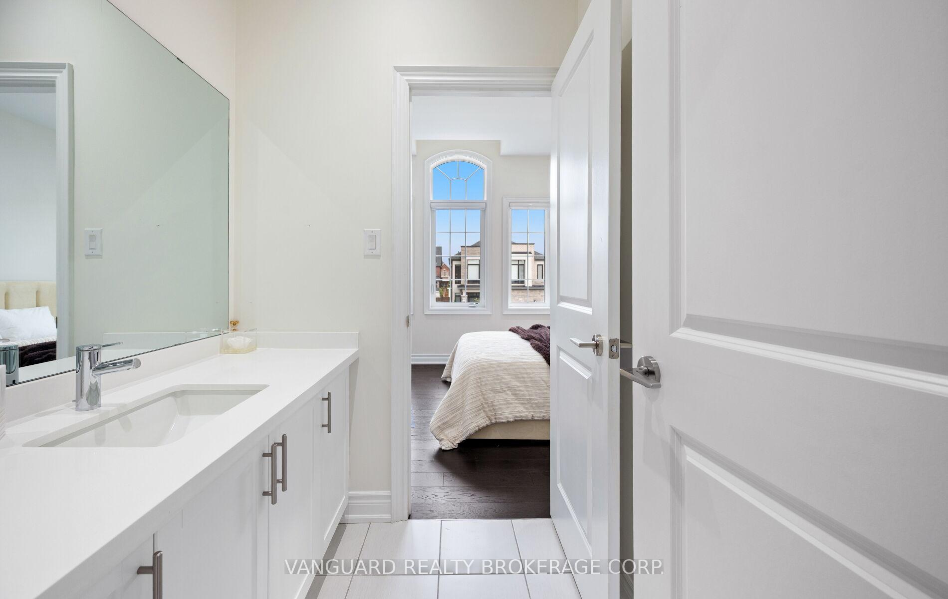 Photo 37 of 121 Alistair Crescent, Vaughan, Kleinburg — HOMEH