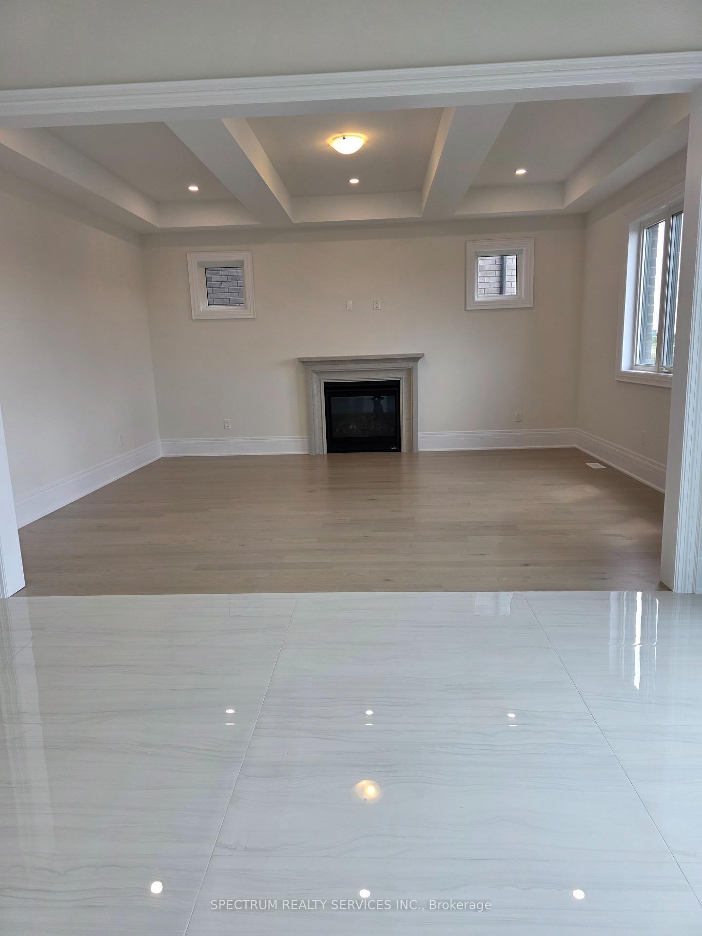 Photo 5 of 32 Seraville Street, Vaughan, Vellore Village — HOMEH