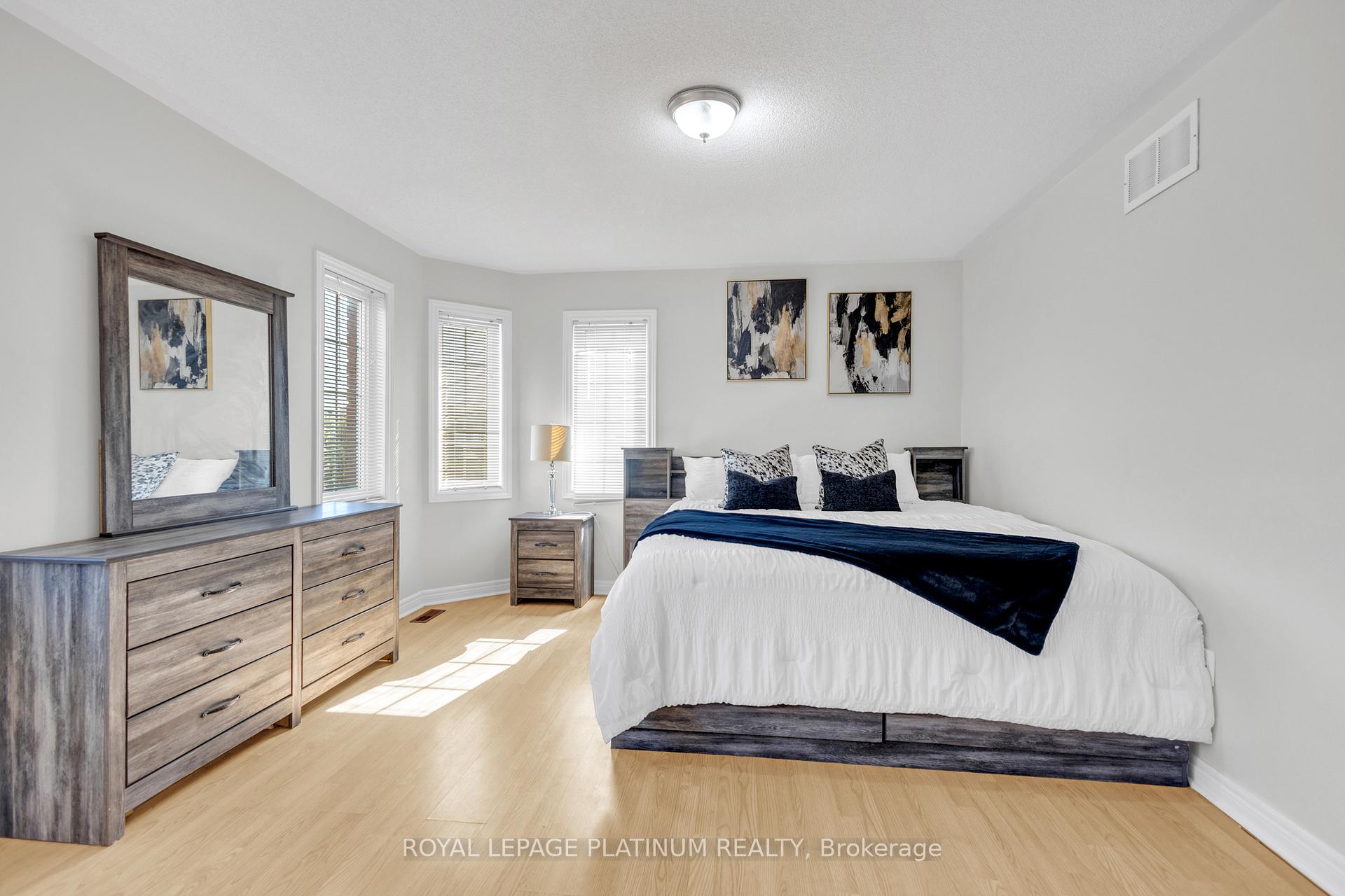 Photo 45 of 76 Baha Crescent, Brampton, Fletcher's Meadow — HOMEH