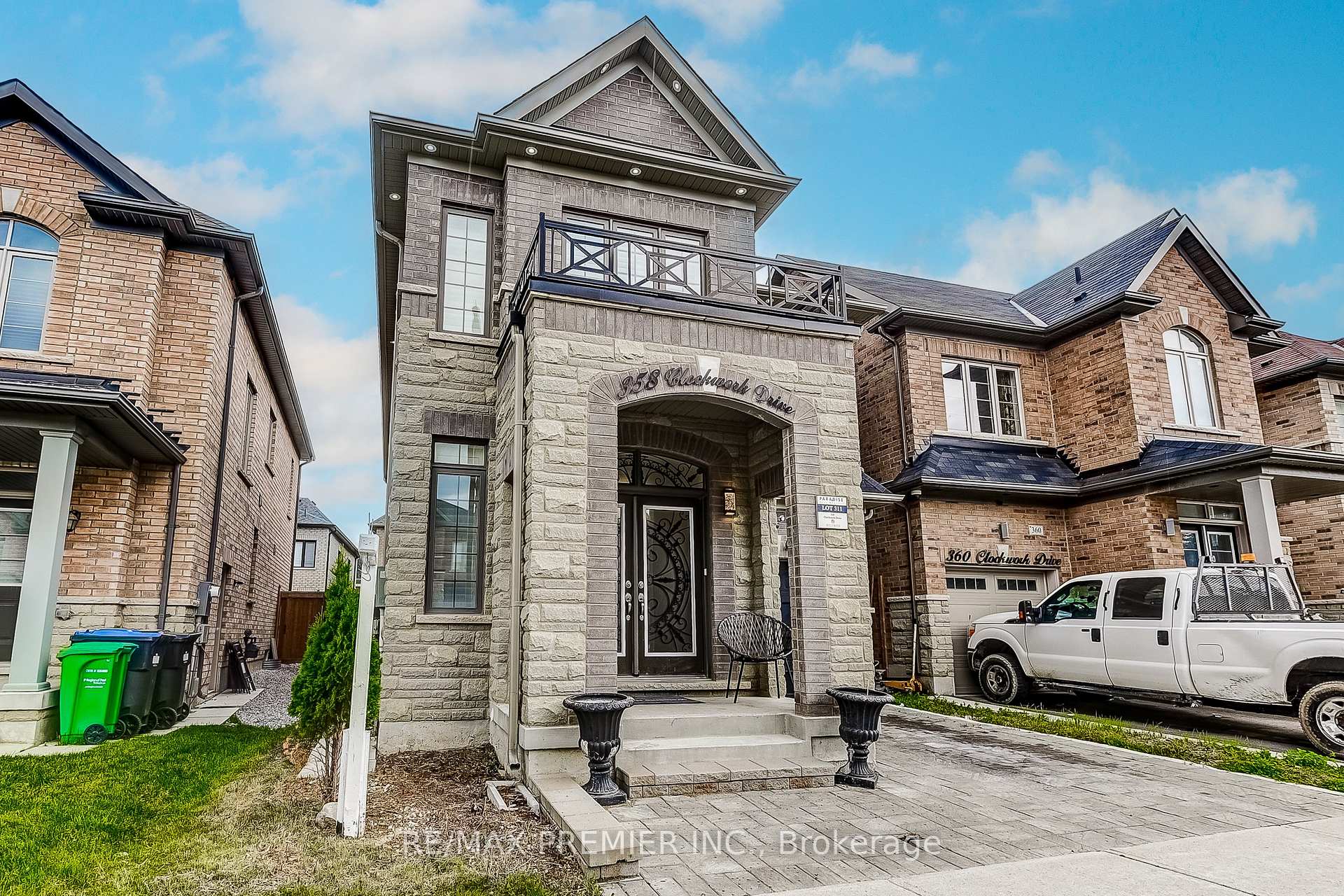 Photo 36 of 358 Clockwork Drive, Brampton, Northwest Brampton — HOMEH