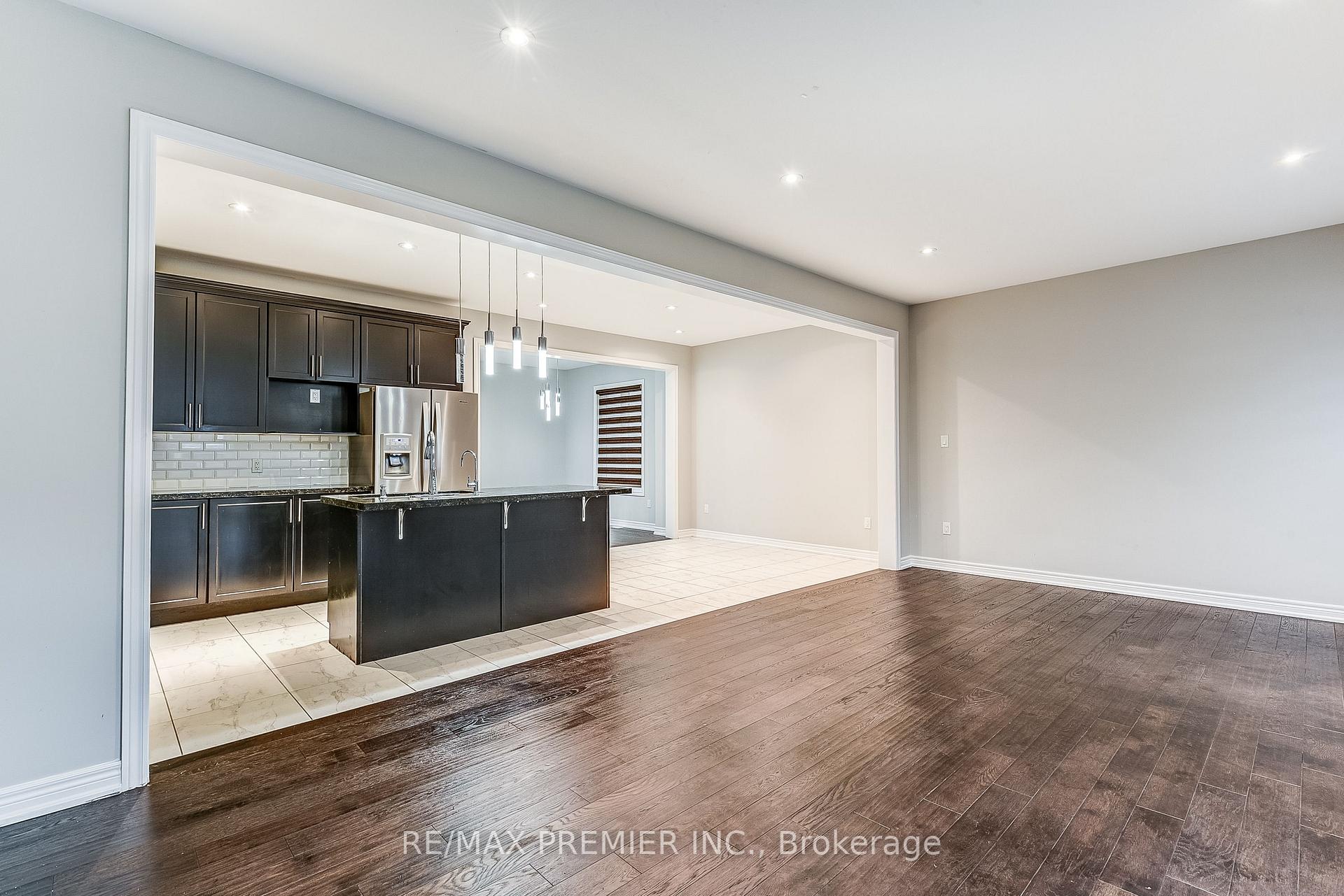 Photo 29 of 358 Clockwork Drive, Brampton, Northwest Brampton — HOMEH
