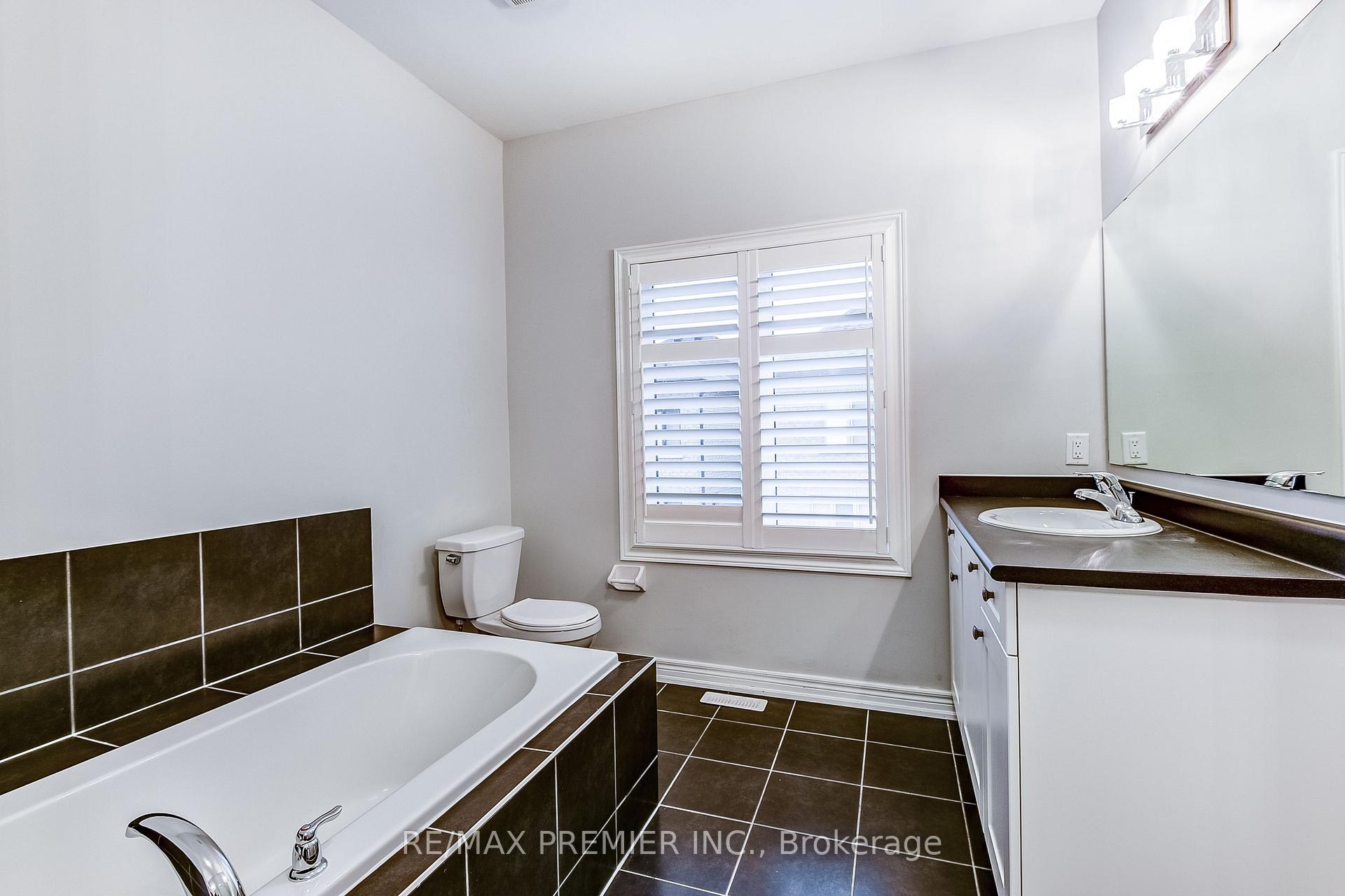 Photo 38 of 358 Clockwork Drive, Brampton, Northwest Brampton — HOMEH