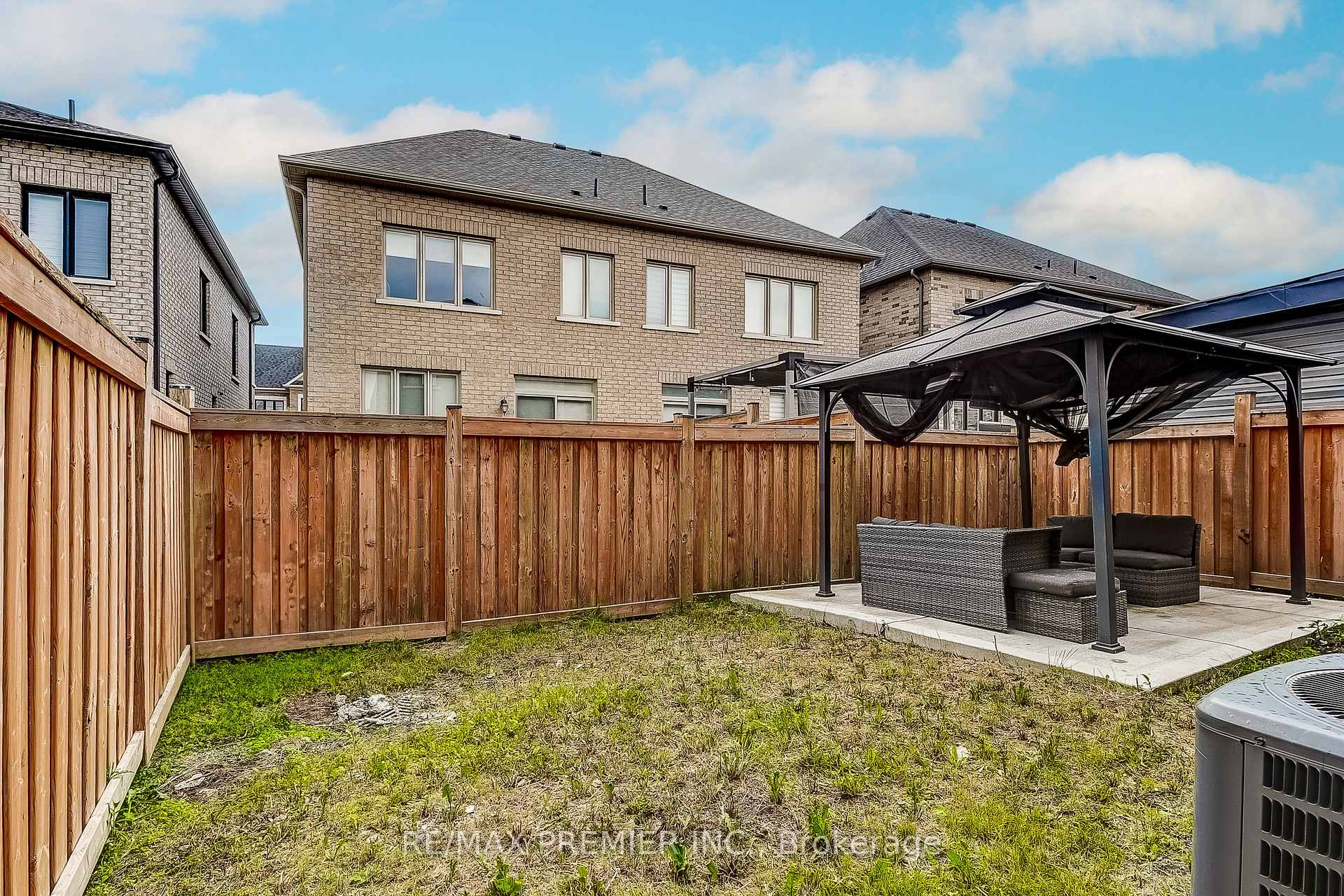 Photo 42 of 358 Clockwork Drive, Brampton, Northwest Brampton — HOMEH