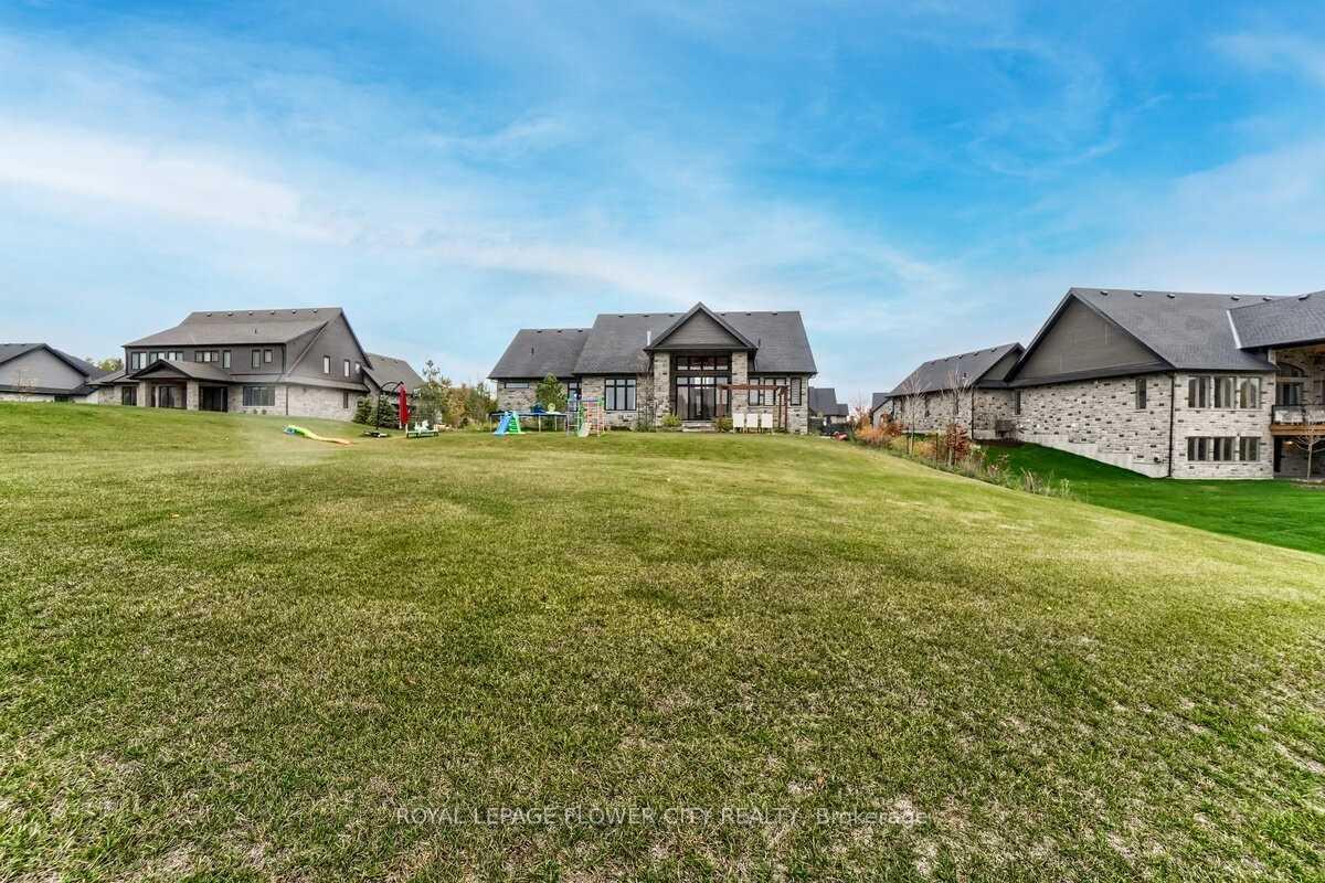 Photo 38 of 19 Whitcombe Way, Puslinch, Morriston — HOMEH
