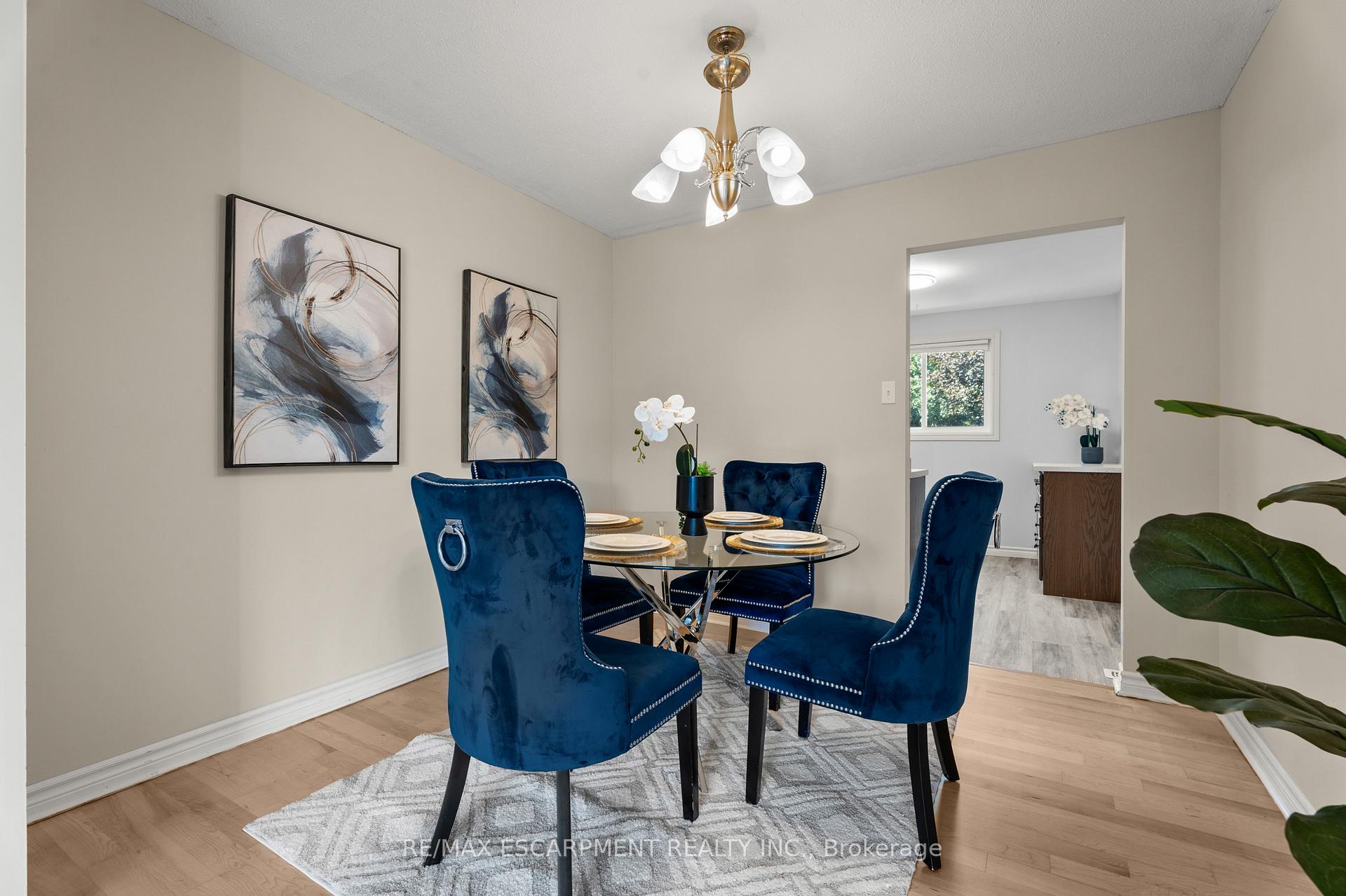 Photo 10 of Unit F, 924 Mohawk Road, Hamilton, Mountview — HOMEH