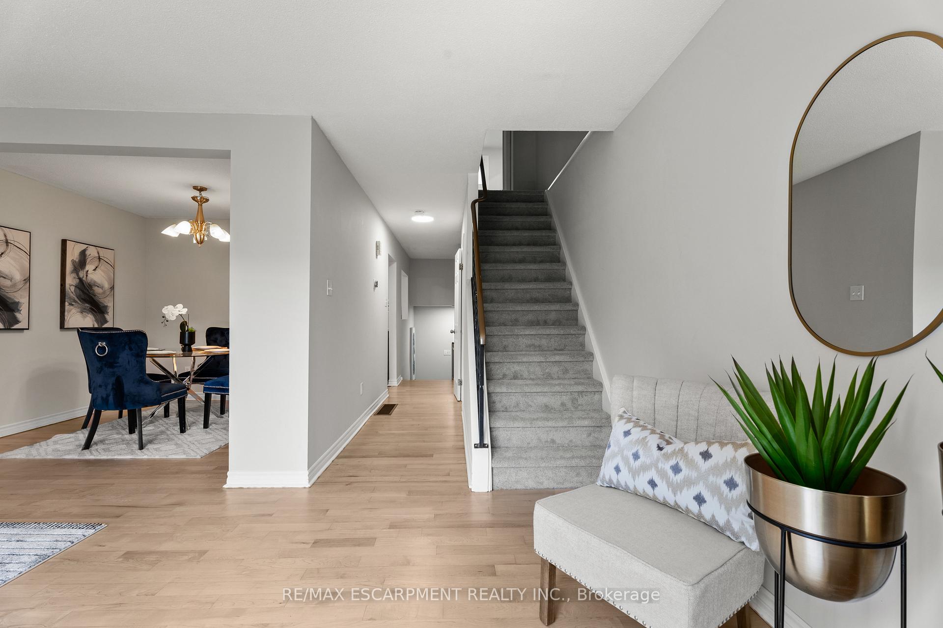 Photo 18 of Unit F, 924 Mohawk Road, Hamilton, Mountview — HOMEH