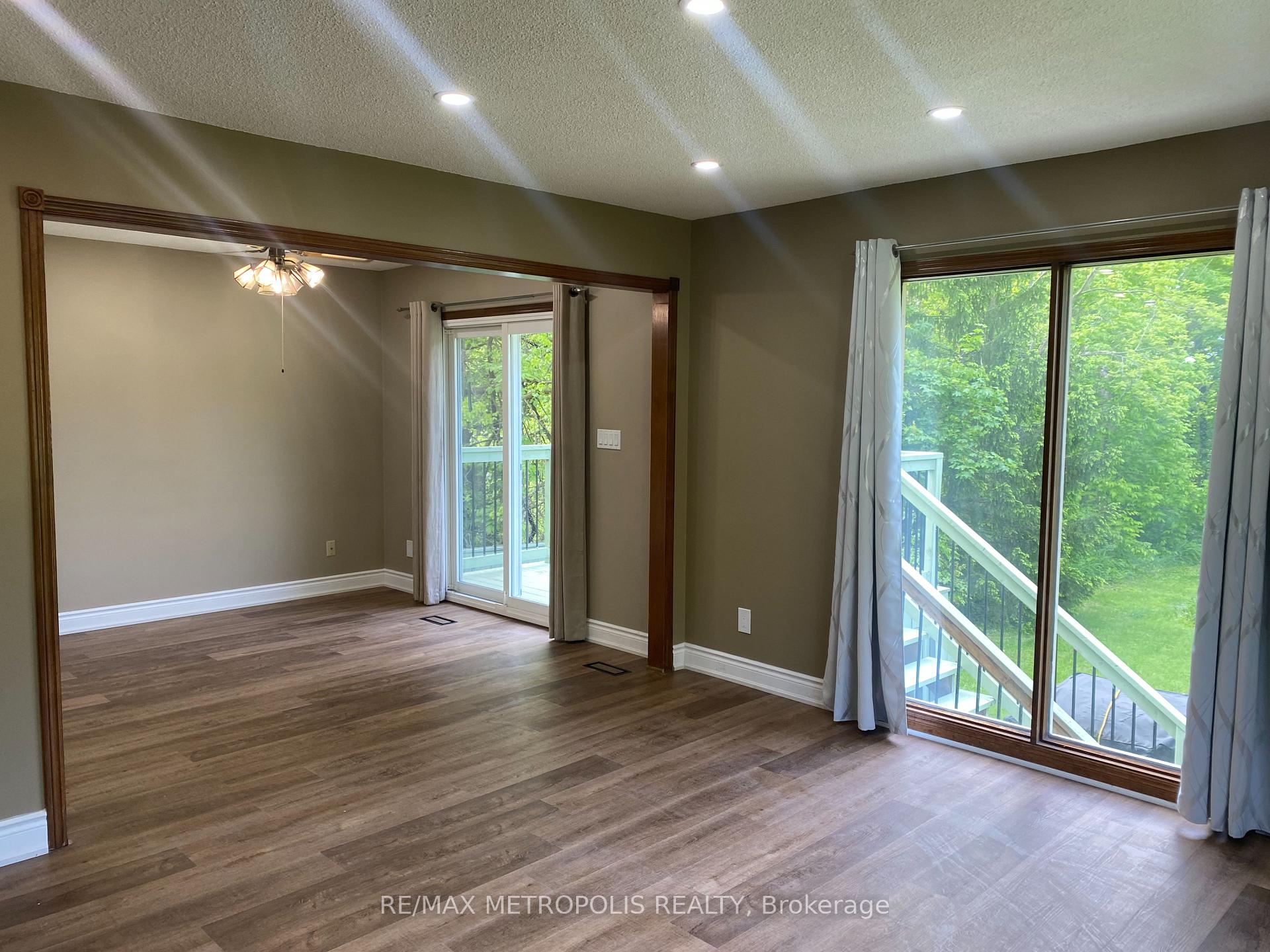 Photo 10 of Unit Upper, 105 Fitch Street, Welland, Prince Charles — HOMEH