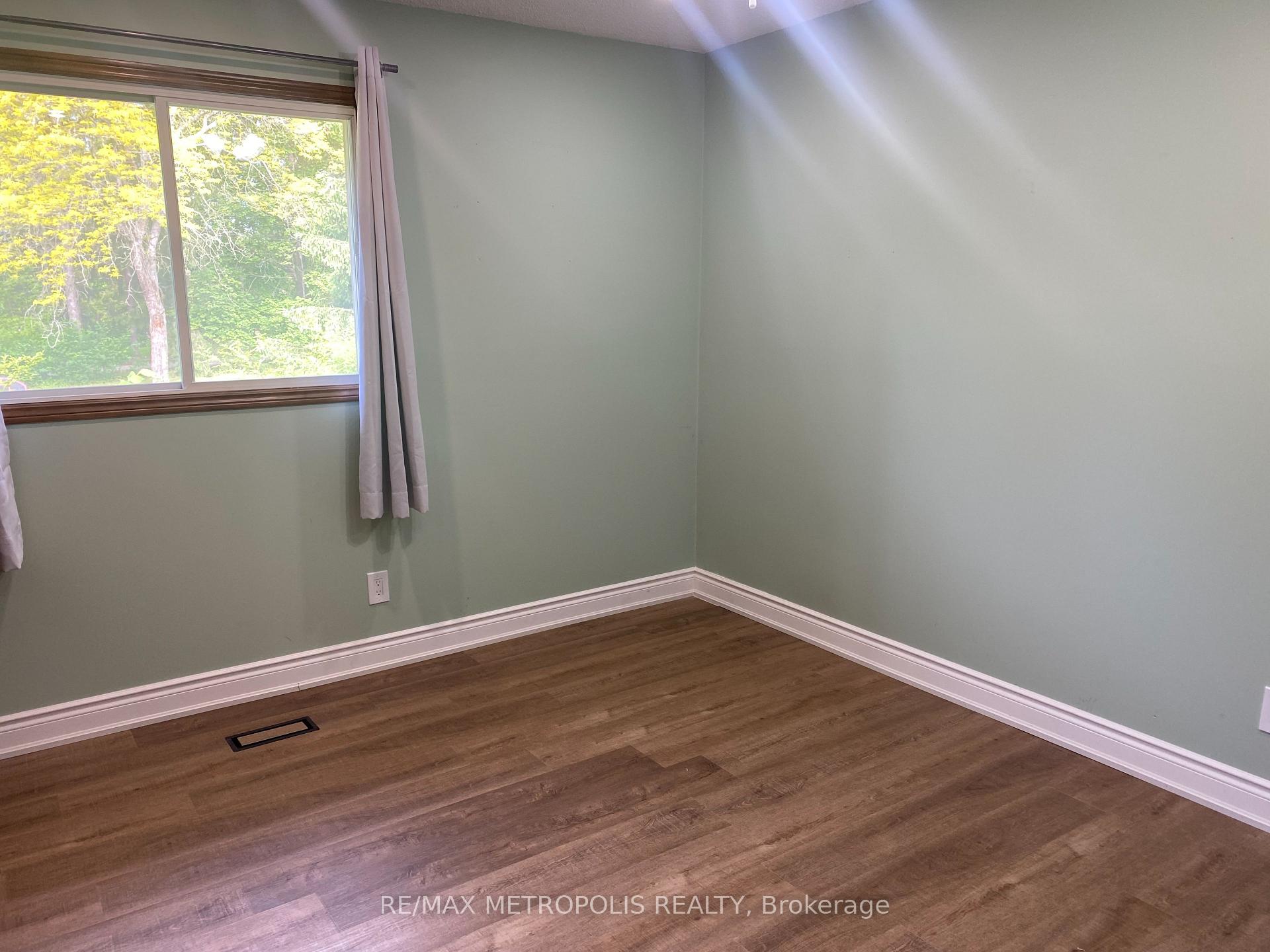 Photo 6 of Unit Upper, 105 Fitch Street, Welland, Prince Charles — HOMEH