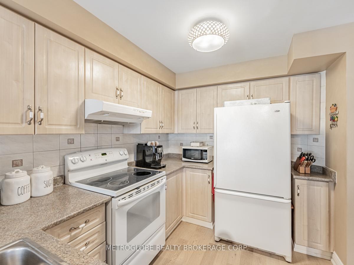 Photo 14 of 6 Thunderbird Trail, Brampton, Sandringham-Wellington — HOMEH