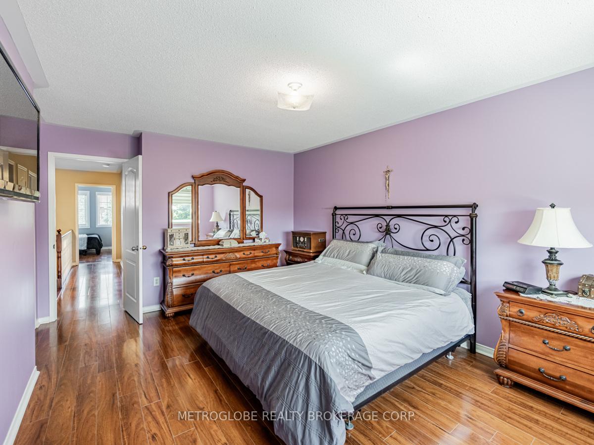 Photo 19 of 6 Thunderbird Trail, Brampton, Sandringham-Wellington — HOMEH