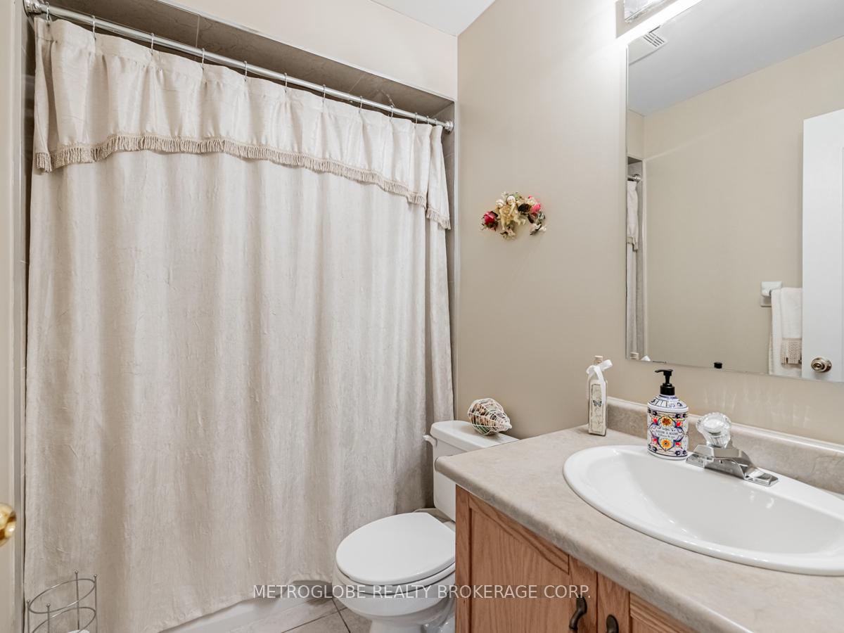 Photo 23 of 6 Thunderbird Trail, Brampton, Sandringham-Wellington — HOMEH