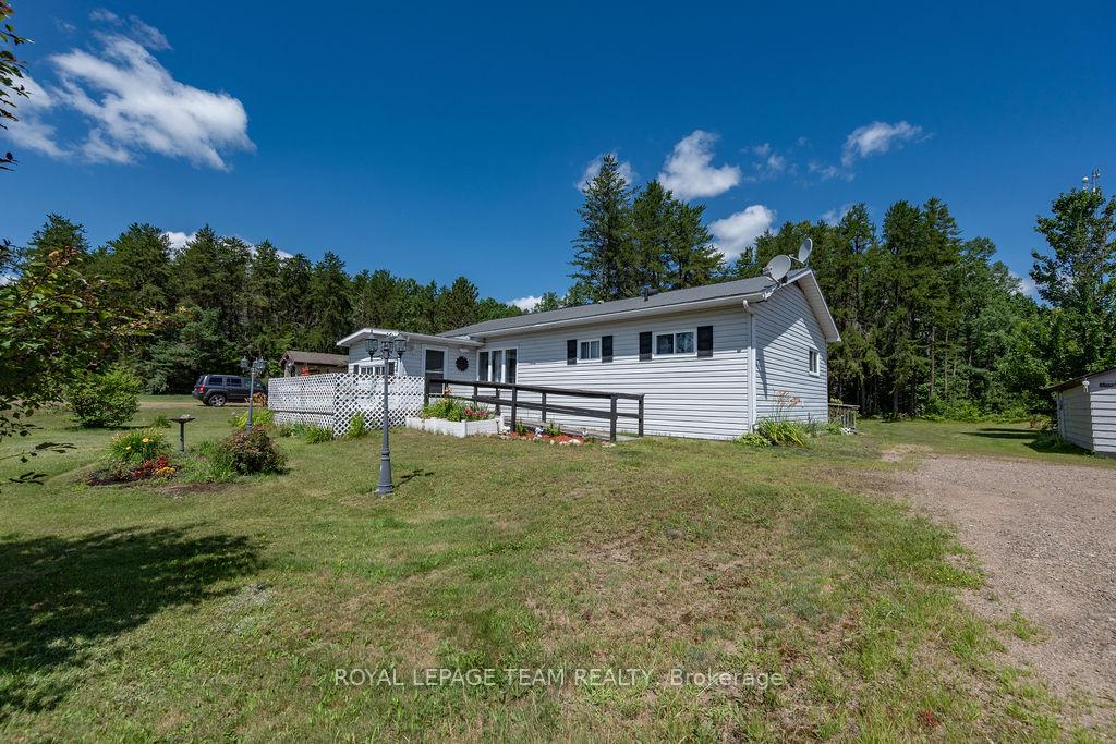 Photo 9 of 25280 Highway 60, South Algonquin — HOMEH