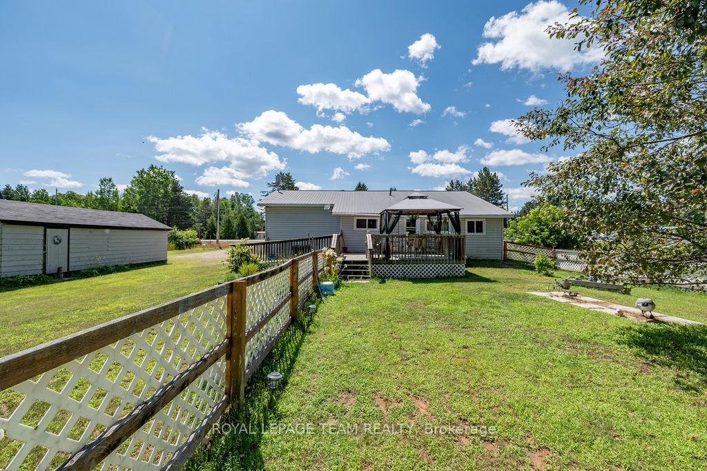 Photo 12 of 25280 Highway 60, South Algonquin — HOMEH