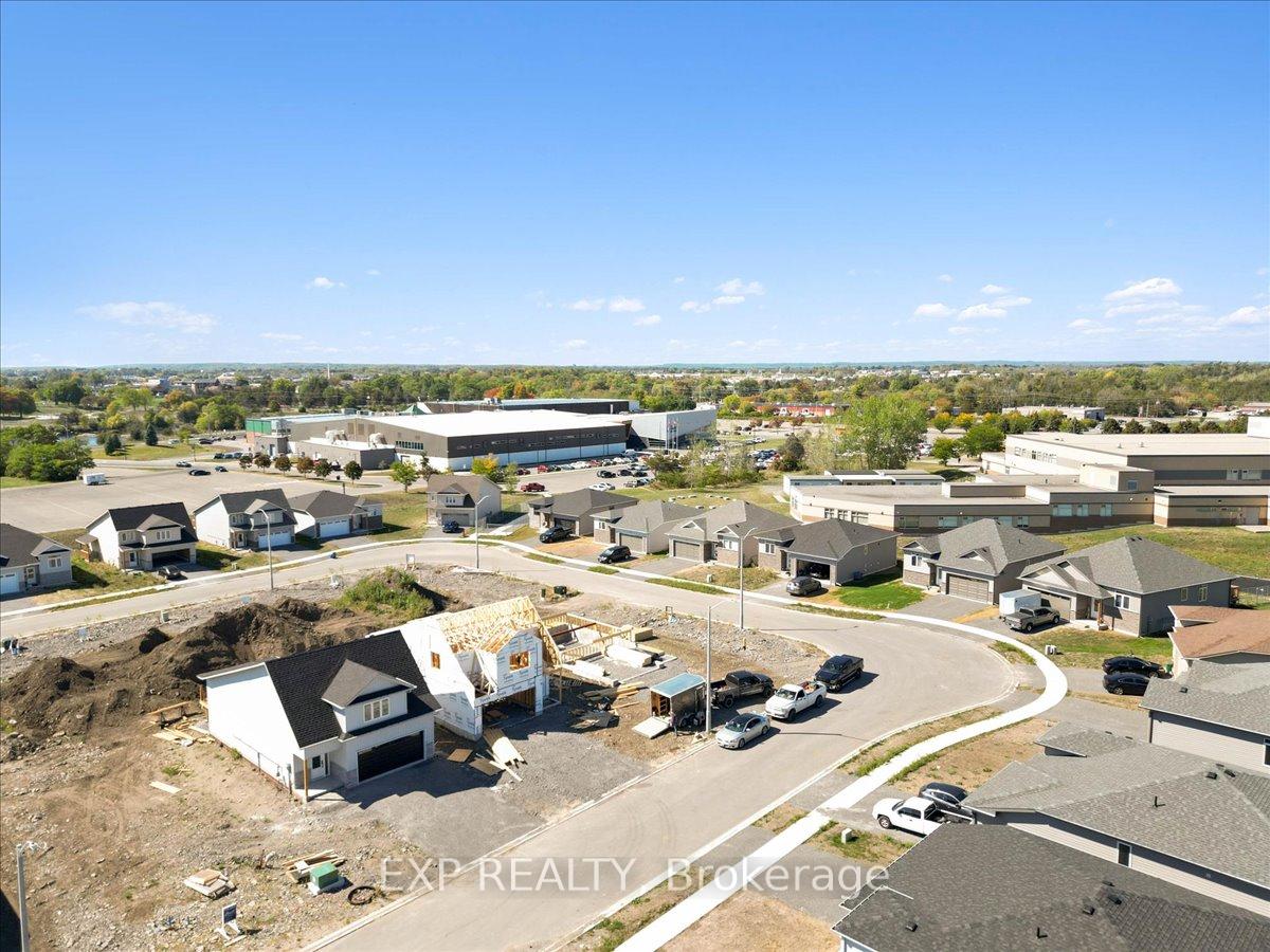 Photo 29 of 60 Summit Crescent, Belleville, Belleville Ward — HOMEH
