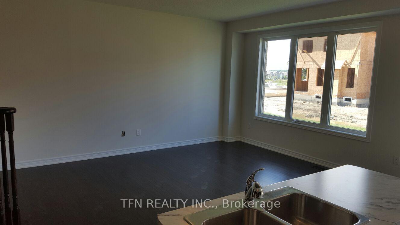 Photo 3 of 16 Zelda Road, Brampton, Sandringham-Wellington — HOMEH