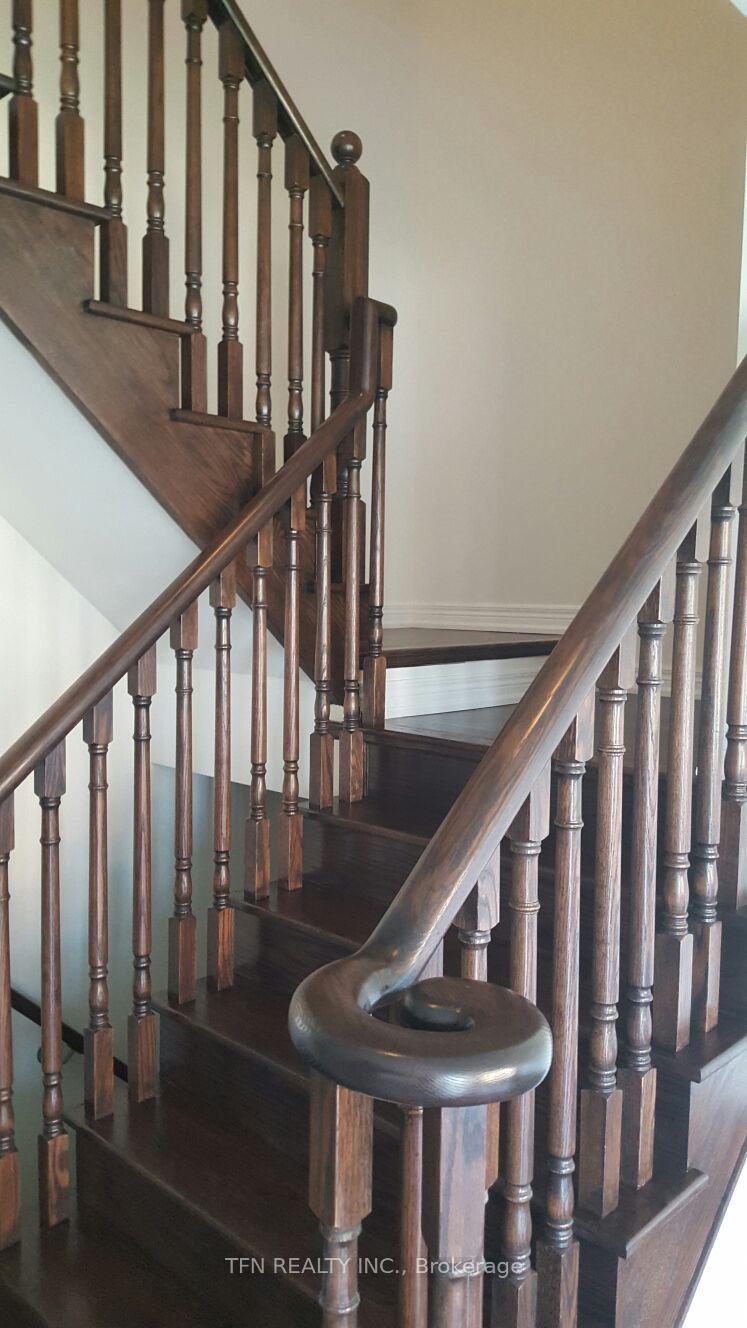 Photo 5 of 16 Zelda Road, Brampton, Sandringham-Wellington — HOMEH