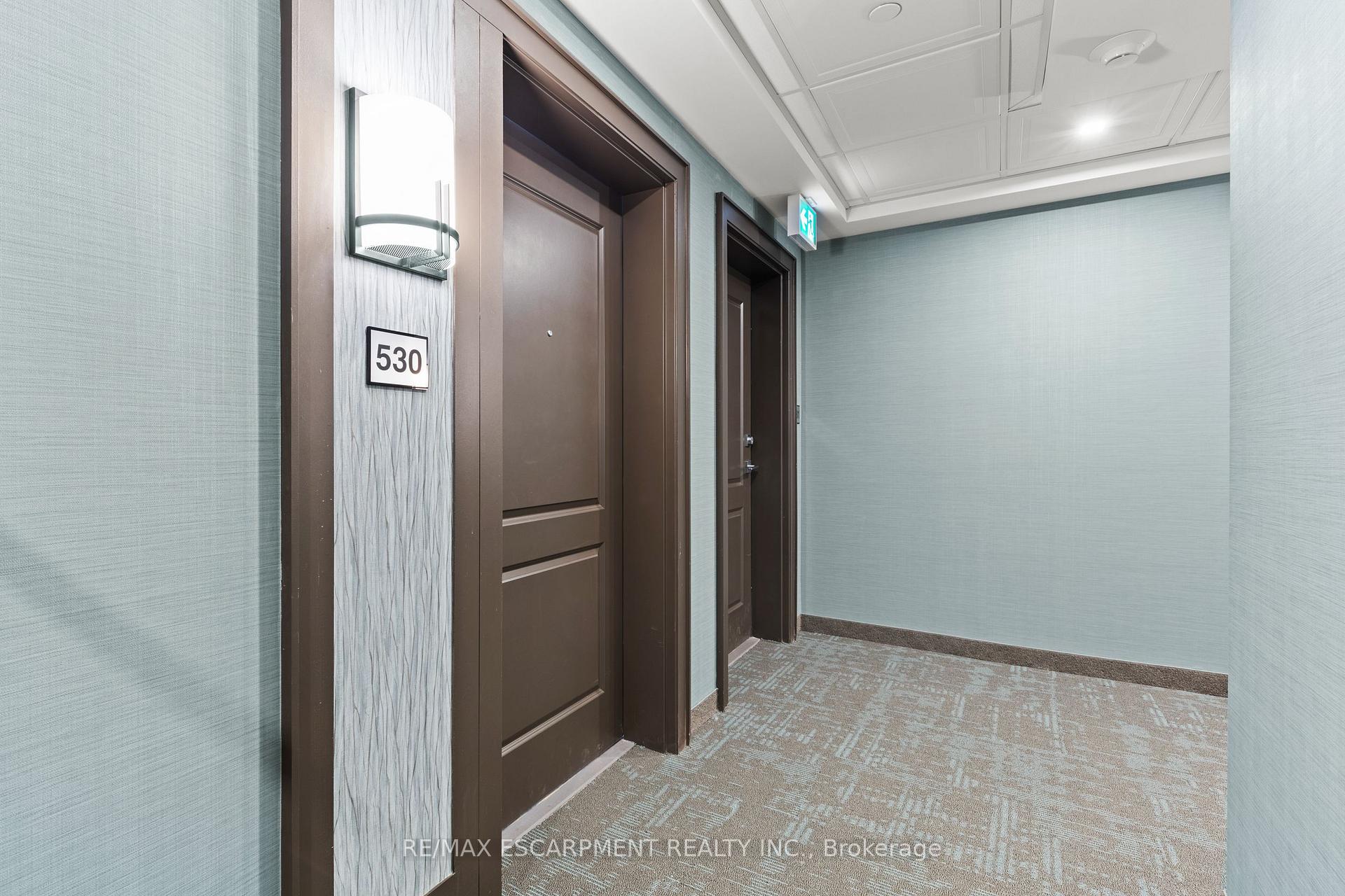 Photo 11 of Unit 530, 10 Mallard Trail, Hamilton, Waterdown — HOMEH