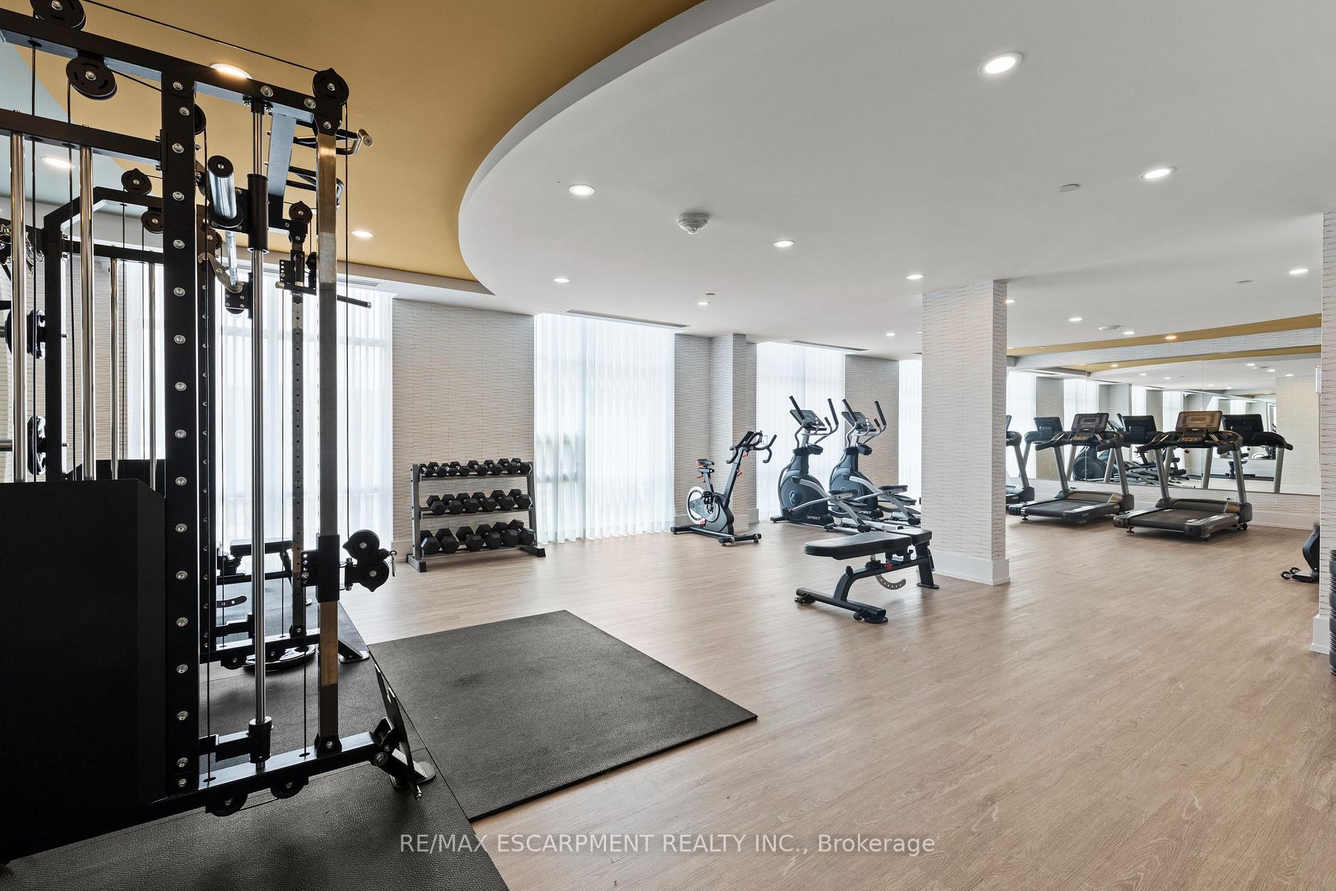 Photo 5 of Unit 530, 10 Mallard Trail, Hamilton, Waterdown — HOMEH